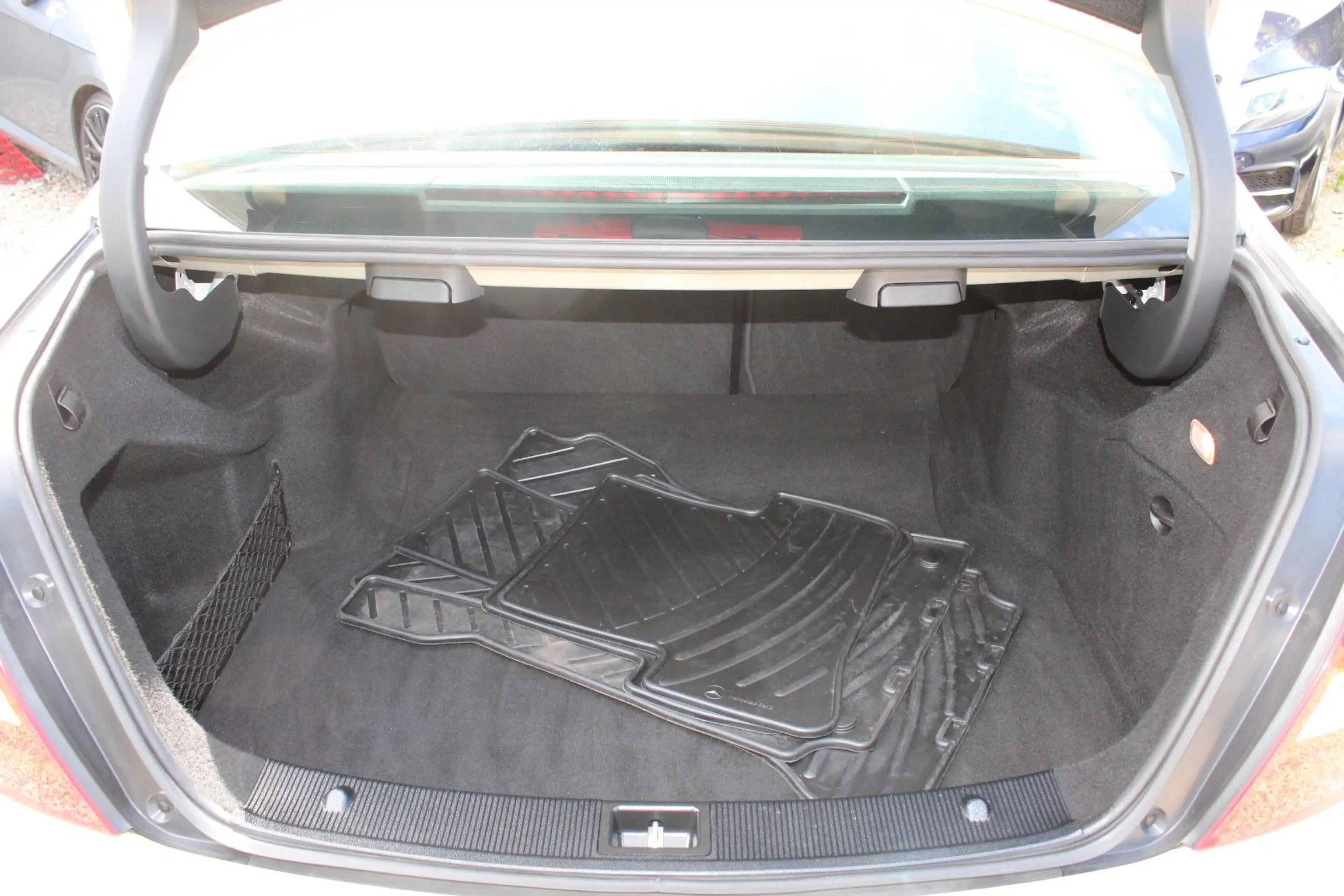 Mercedes-Benz C 200 BlueEF AVANTGARDE 7-G LEDER NAVI PDC KLIMA — photo 28