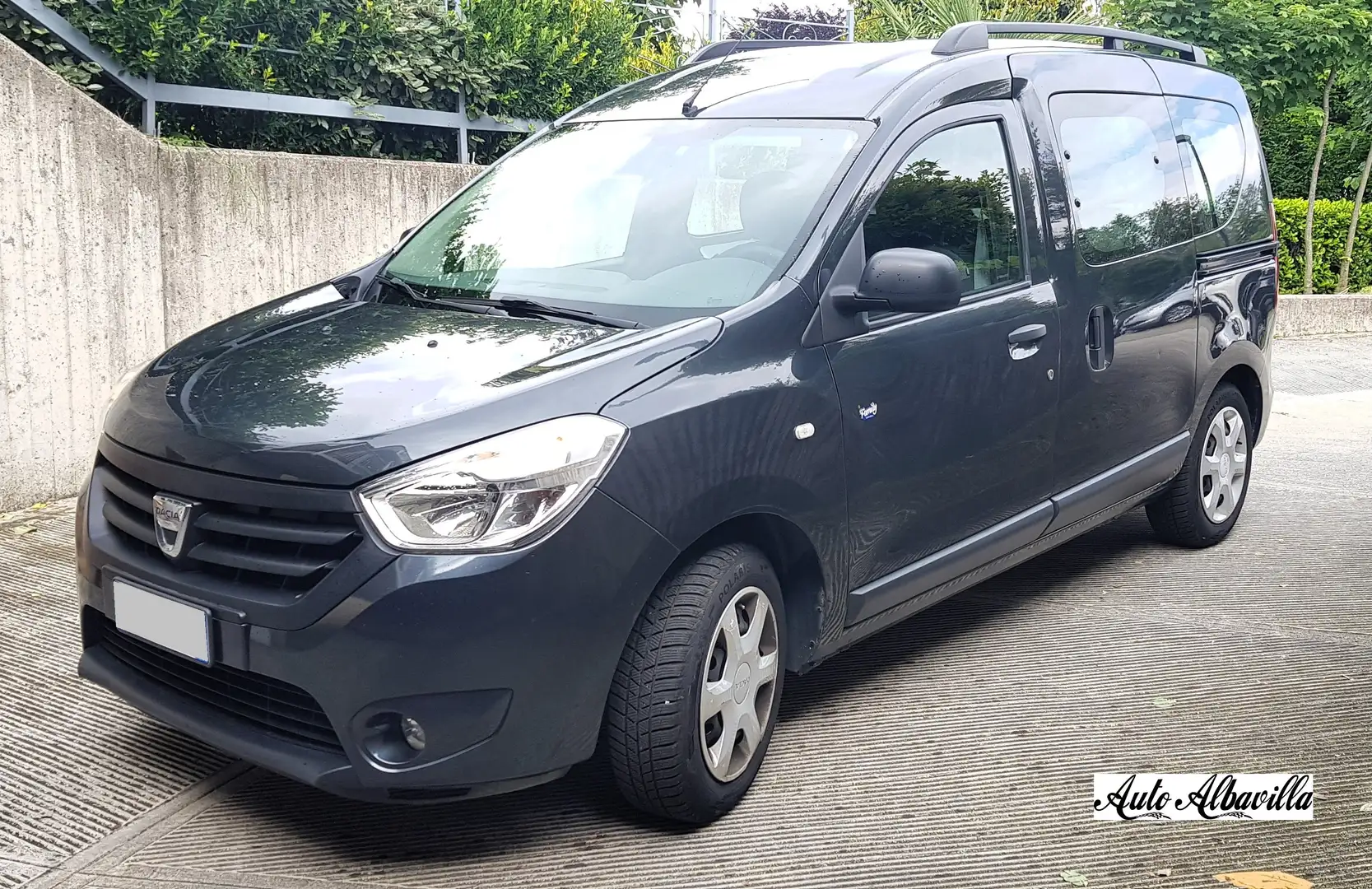Dacia Dokker Dokker 1.5 dci Laureate Family s&s 75 cv Grigio - 1