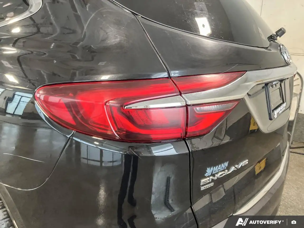 Buick Enclave снимка Buick Enclave