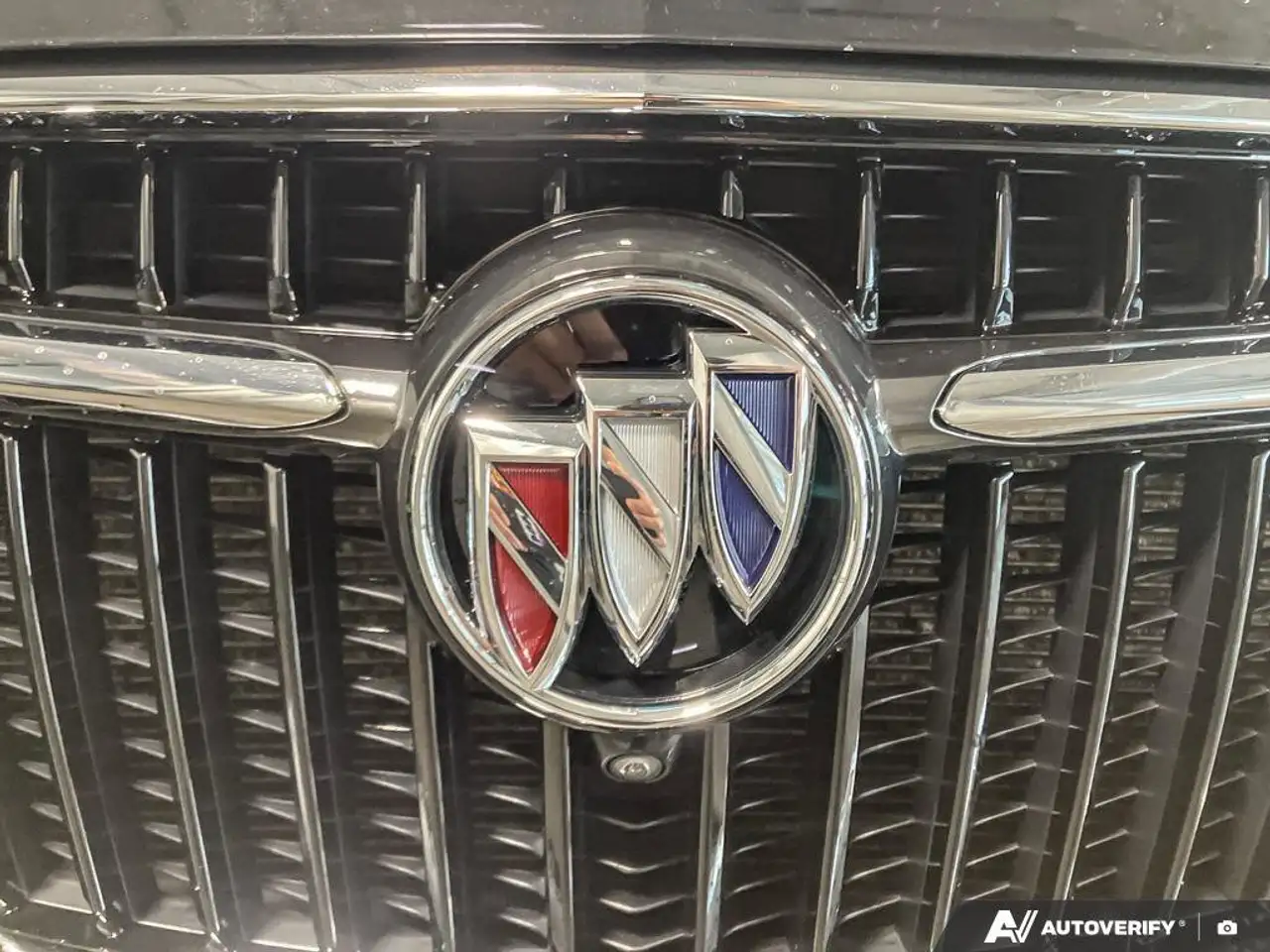 Buick Enclave снимка Buick Enclave