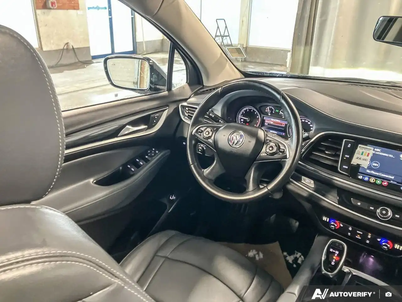 Buick Enclave снимка Buick Enclave