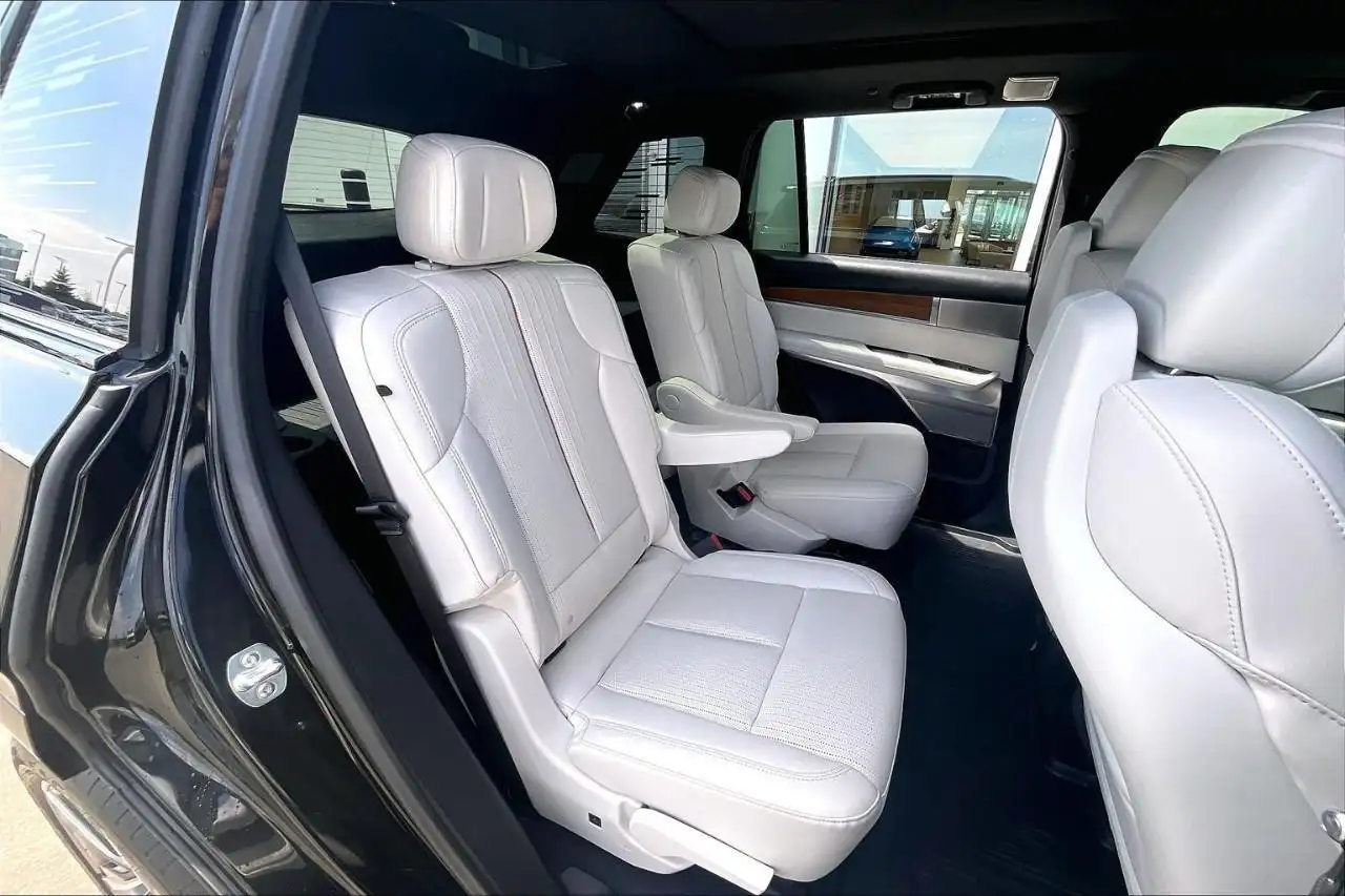Cadillac Vistiq снимка Cadillac Vistiq