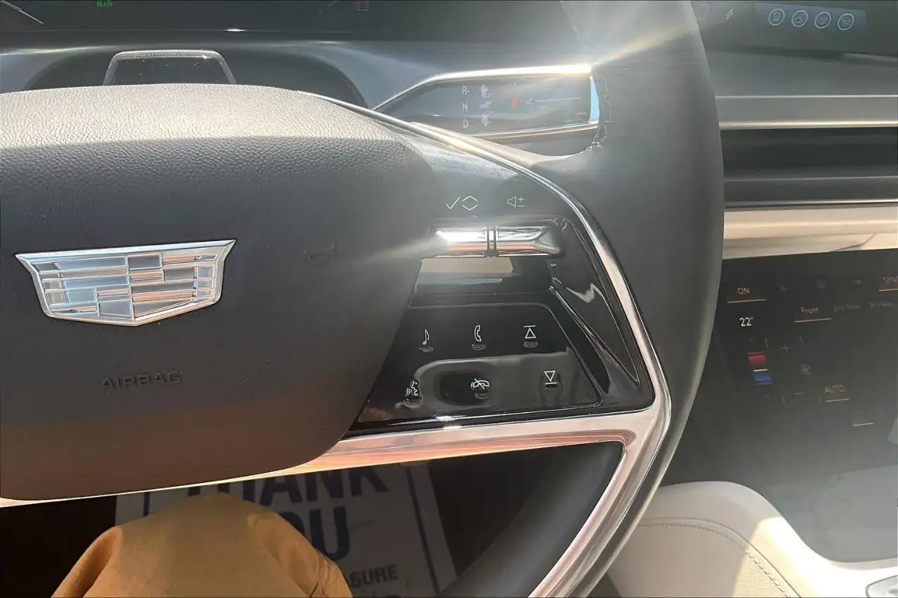 Cadillac Vistiq снимка Cadillac Vistiq