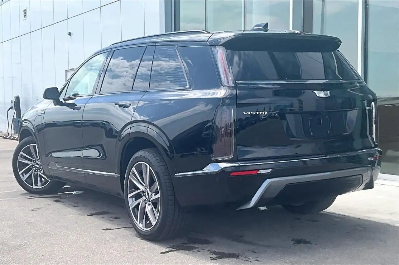 Cadillac Vistiq снимка Cadillac Vistiq