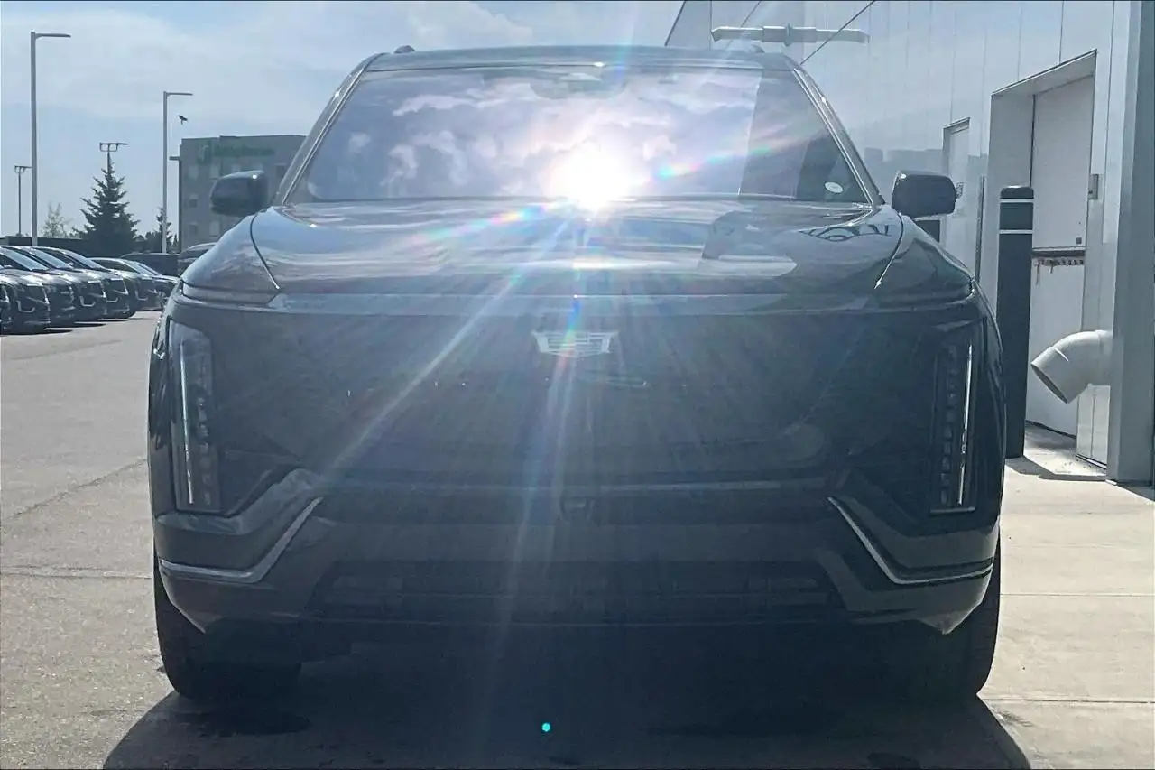 Cadillac Vistiq снимка Cadillac Vistiq