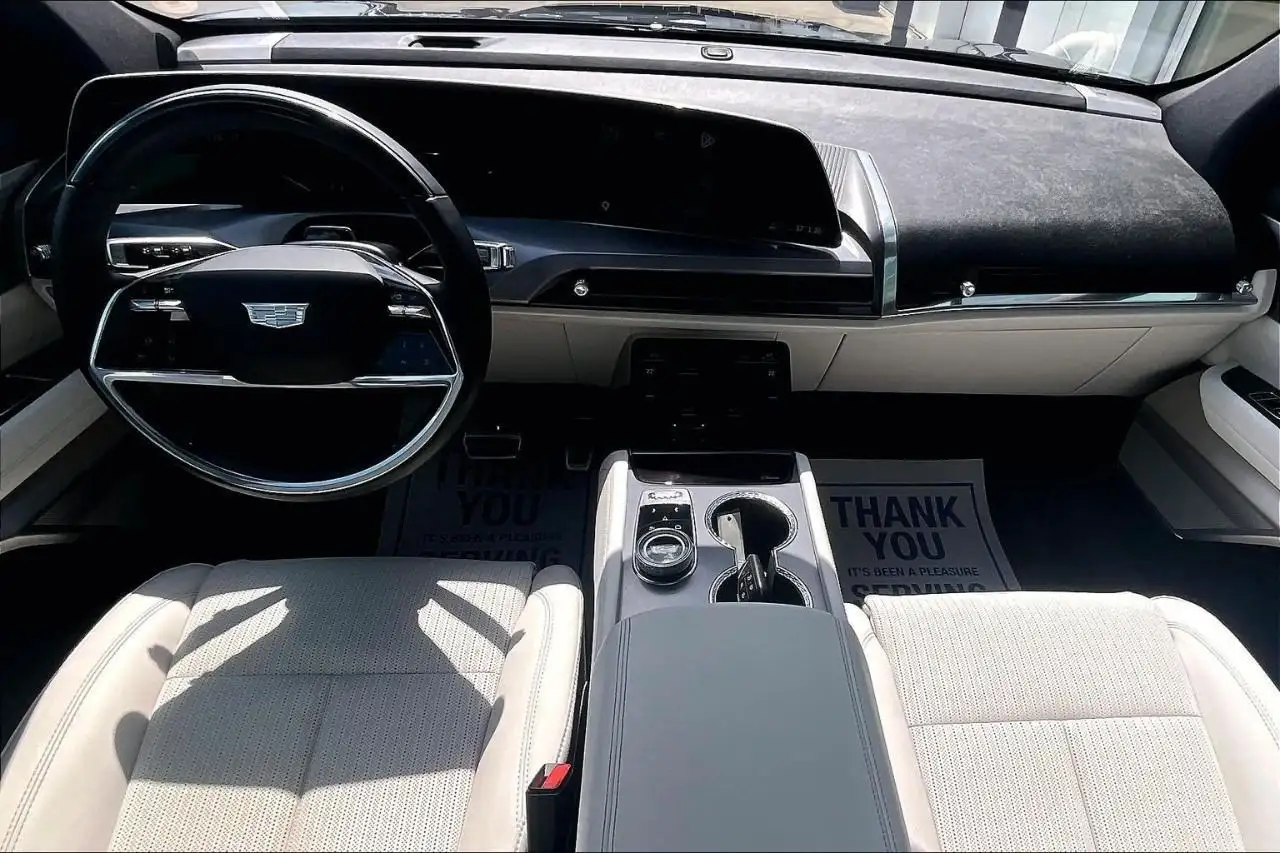 Cadillac Vistiq снимка Cadillac Vistiq