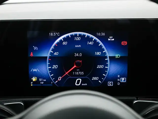 Mercedes-Benz GLB view 15