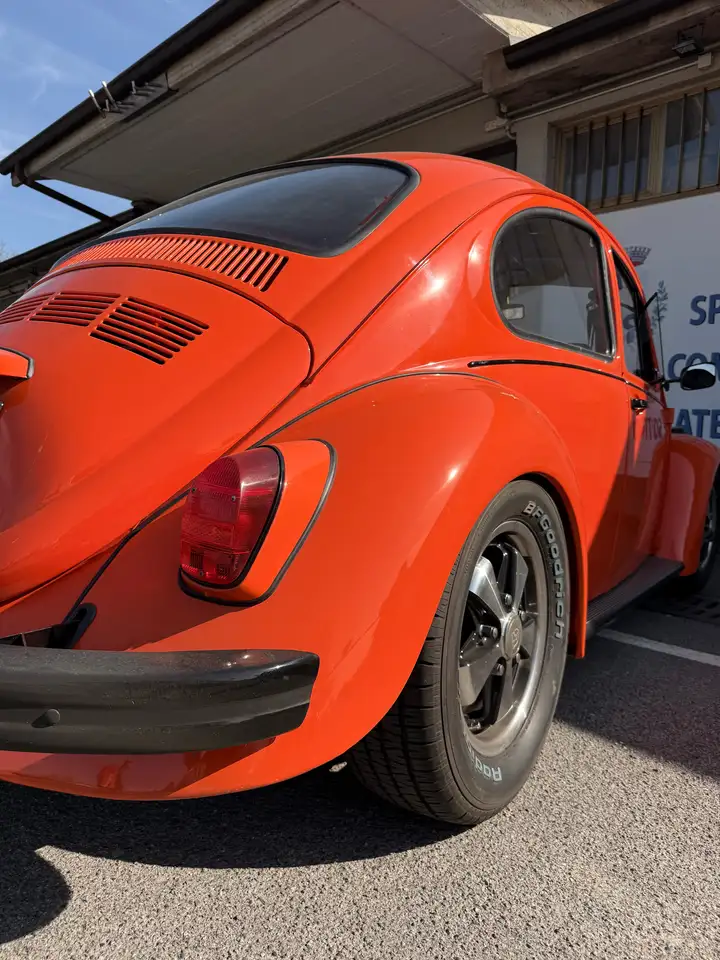 Volkswagen Maggiolino 1.6, foto 1