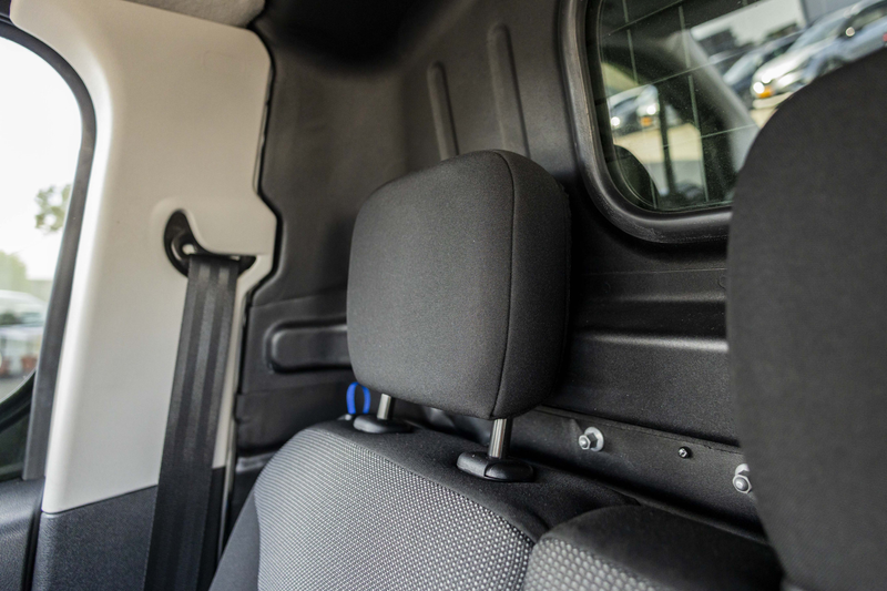 Peugeot Partner 1.5 BlueHDI Premium Long | Carplay | Cruise | Airc — photo 9