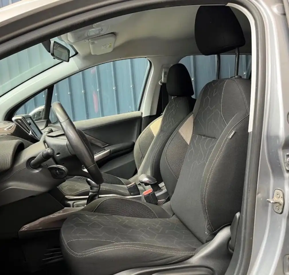 Peugeot 2008 2008 — photo 5