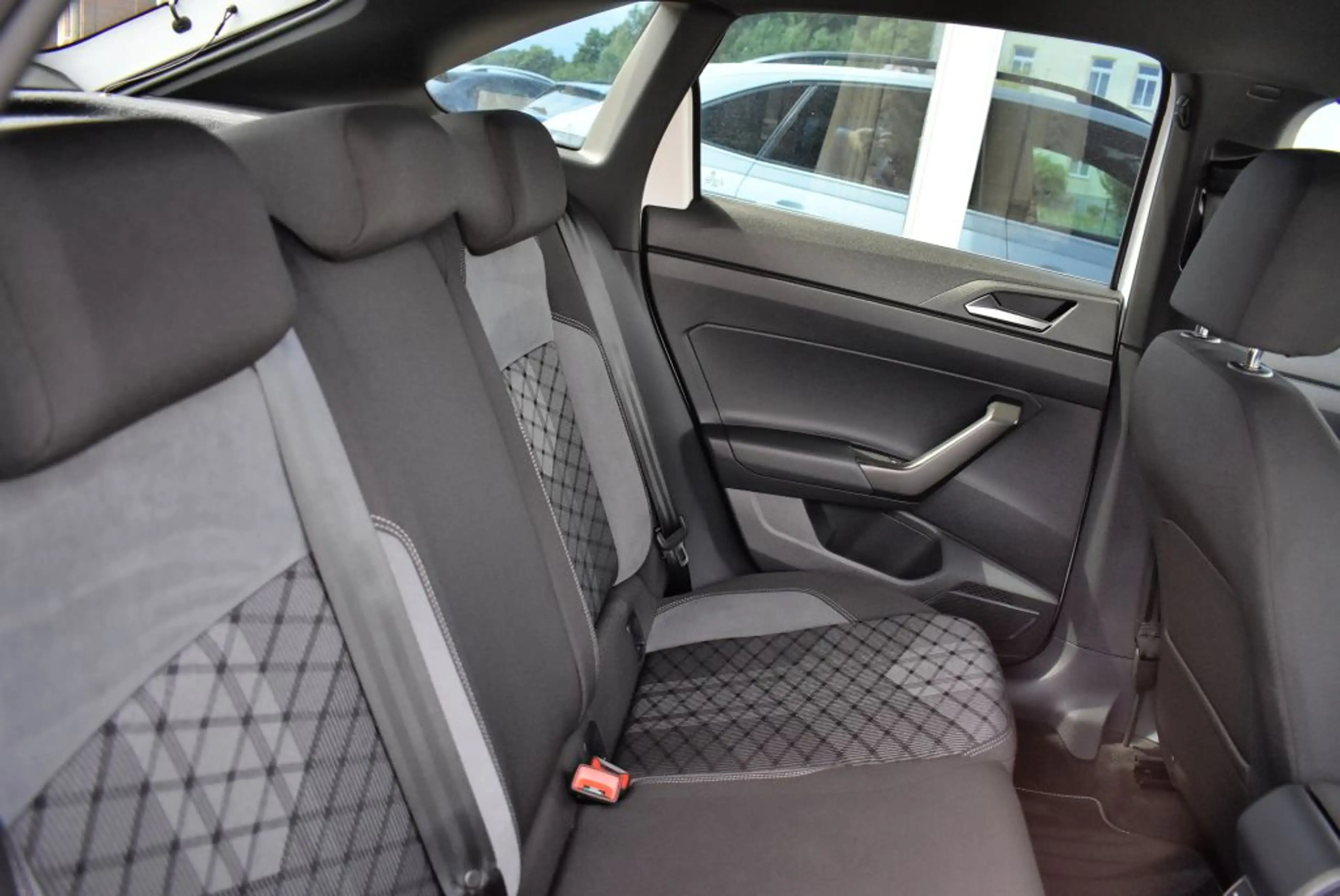 Volkswagen Taigo 1.5 TSI OPF DSG R-Line DSG LED-Scheinwerfer Navi A — photo 5