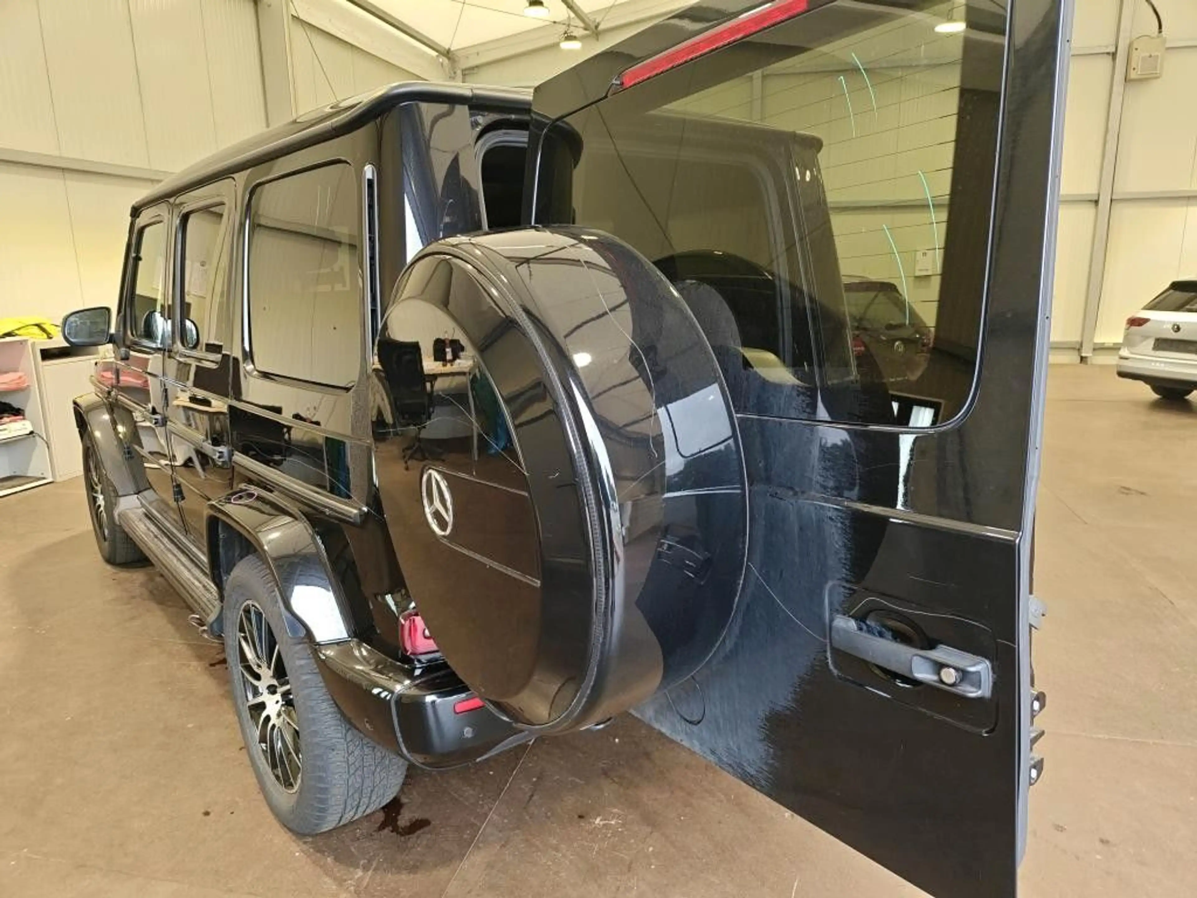Mercedes-Benz G 63 AMG | Exclusive Rot | COMAND | LED — photo 10