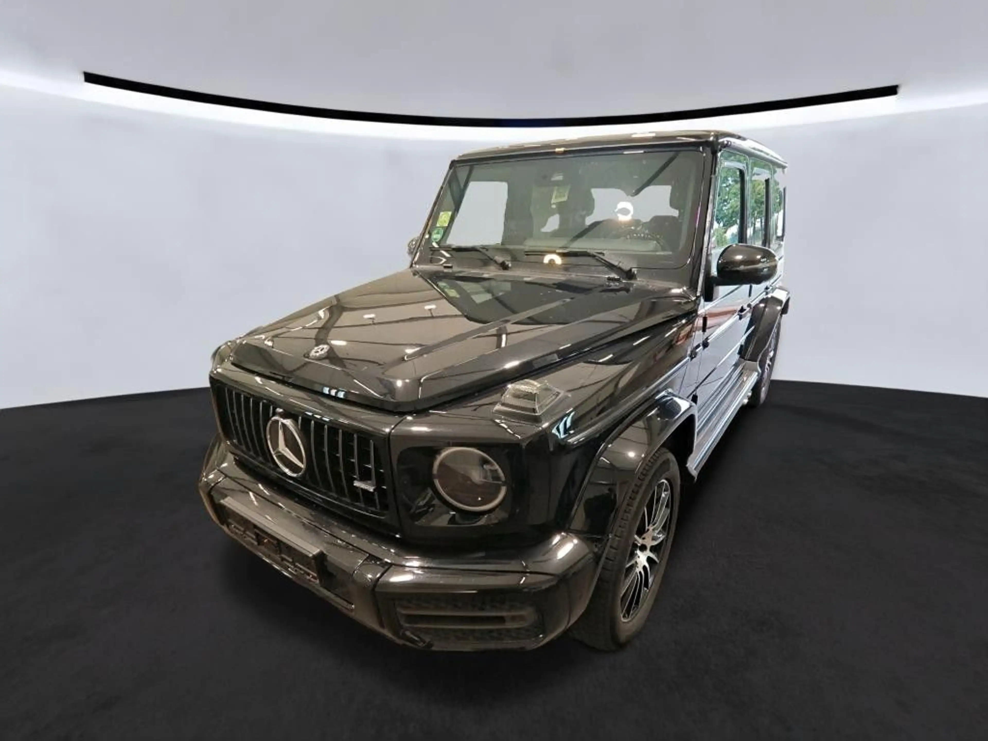 Mercedes-Benz G 63 AMG | Exclusive Rot | COMAND | LED
