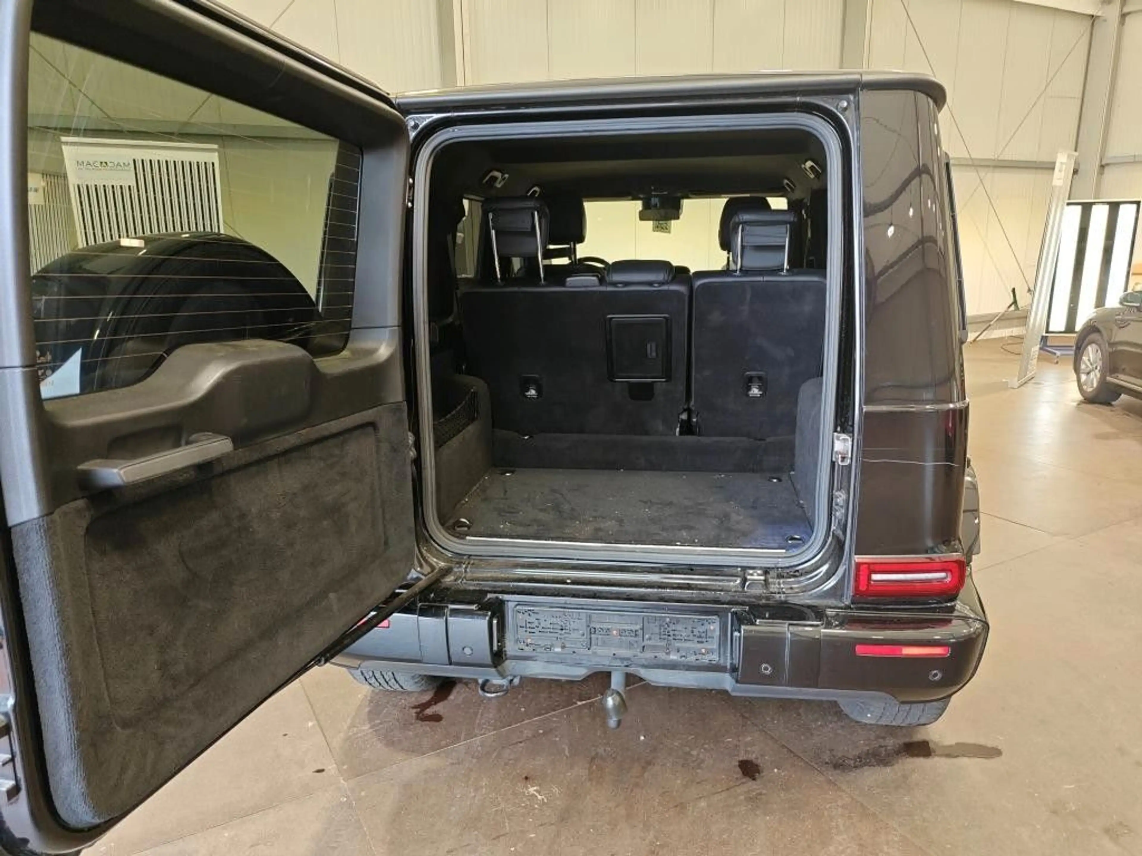 Mercedes-Benz G 63 AMG | Exclusive Rot | COMAND | LED — photo 8