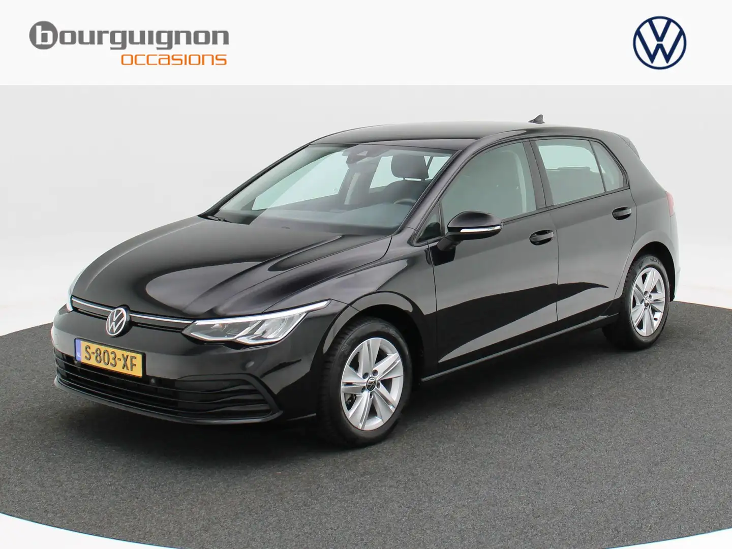 Volkswagen Golf 1.0 eTSi 110 Pk Automaat Life | Adaptive Cruise | Zwart - 1