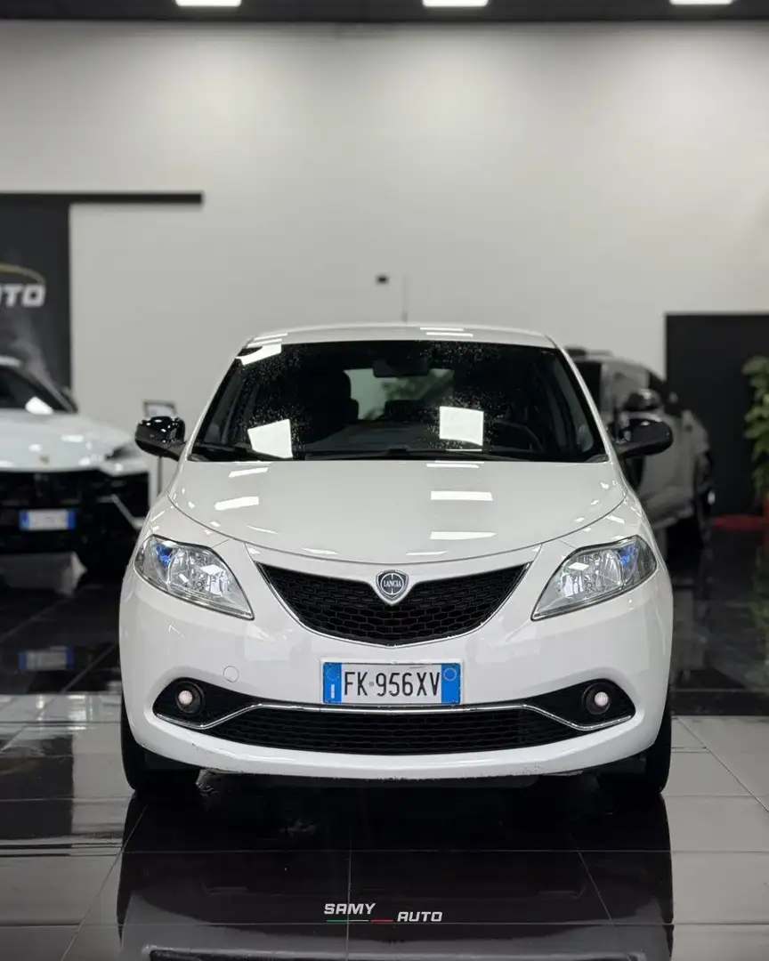 Lancia Ypsilon 1.2 69cv Bianco - 1