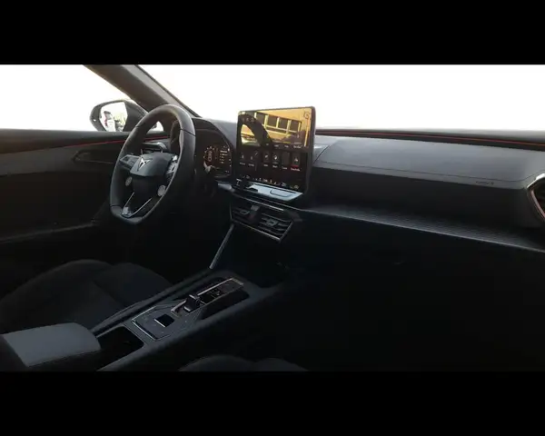 Cupra Formentor view 4