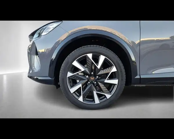 Cupra Formentor view 9