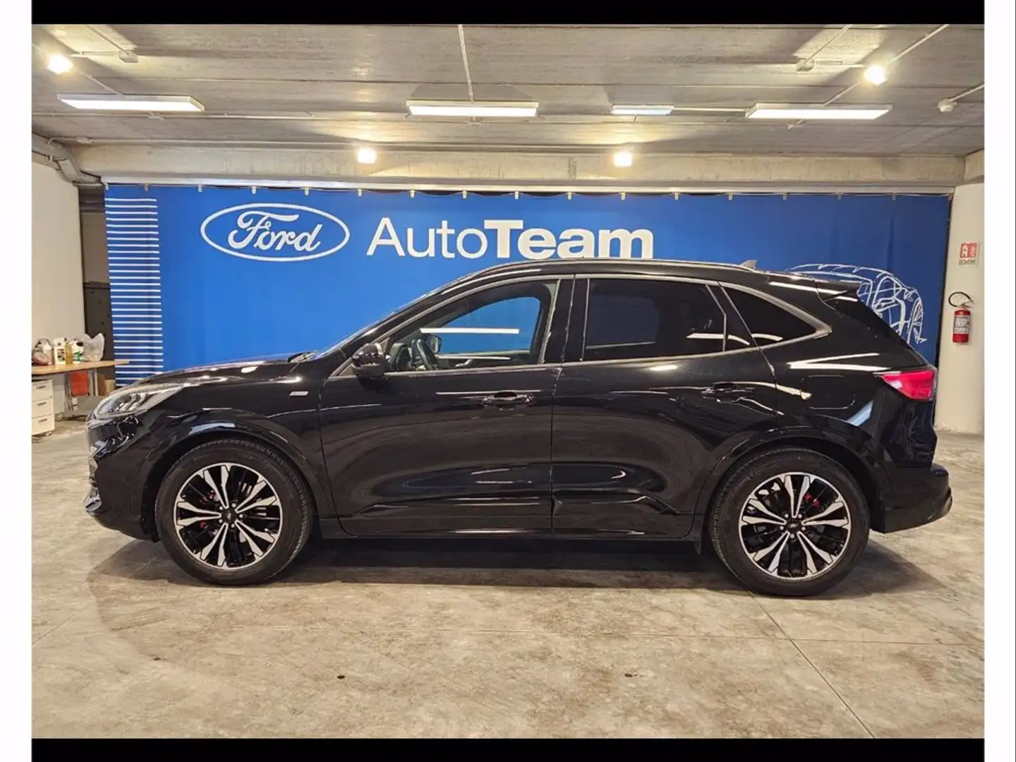 Ford Kuga 1.5 ecoblue st-line x 2wd 120cv auto Nero - 2
