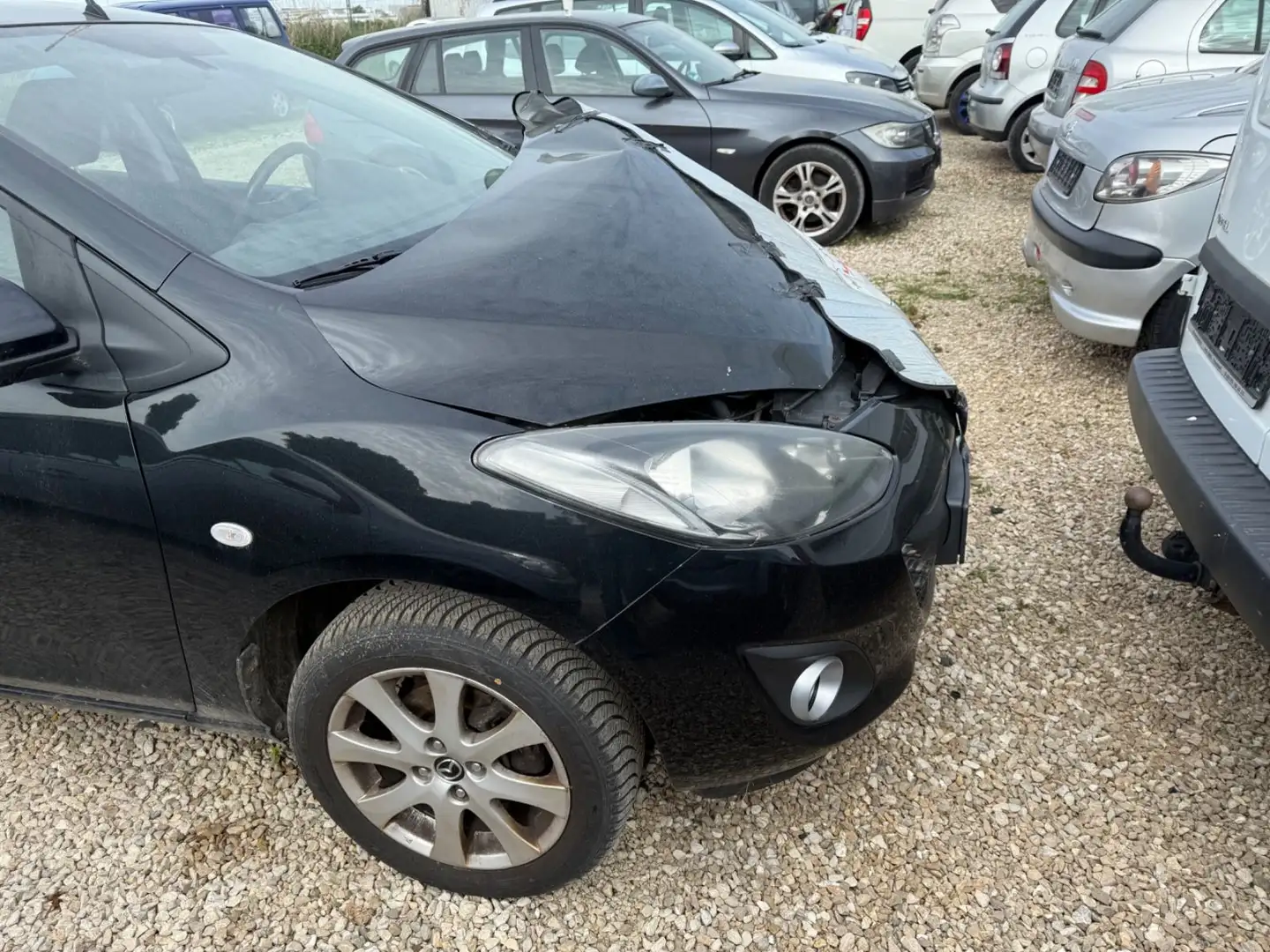 Mazda 2 Zwart - 2