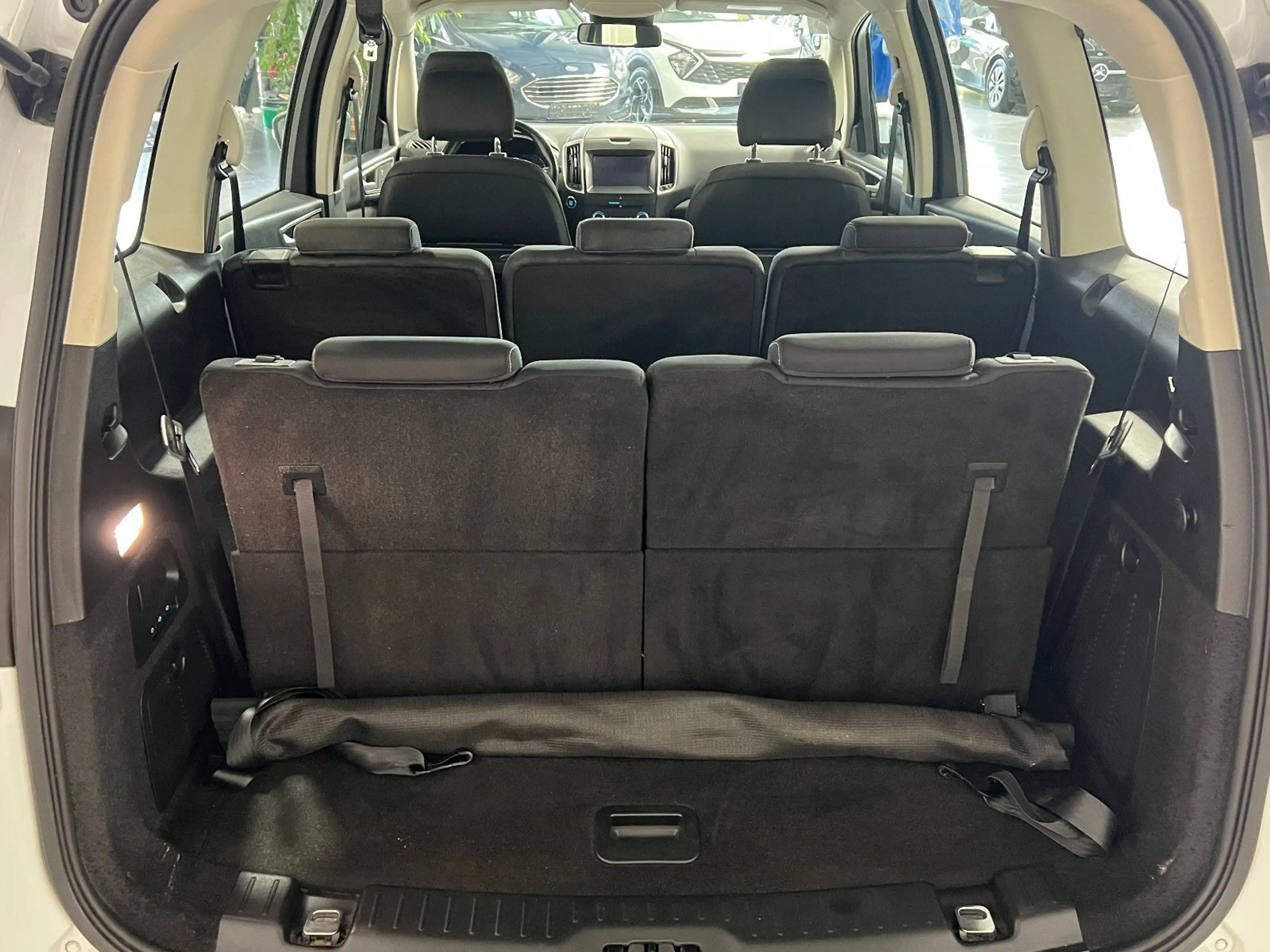 Ford Galaxy 2.5 Hybrid Automatik **7-Sitze*Navi** — photo 12