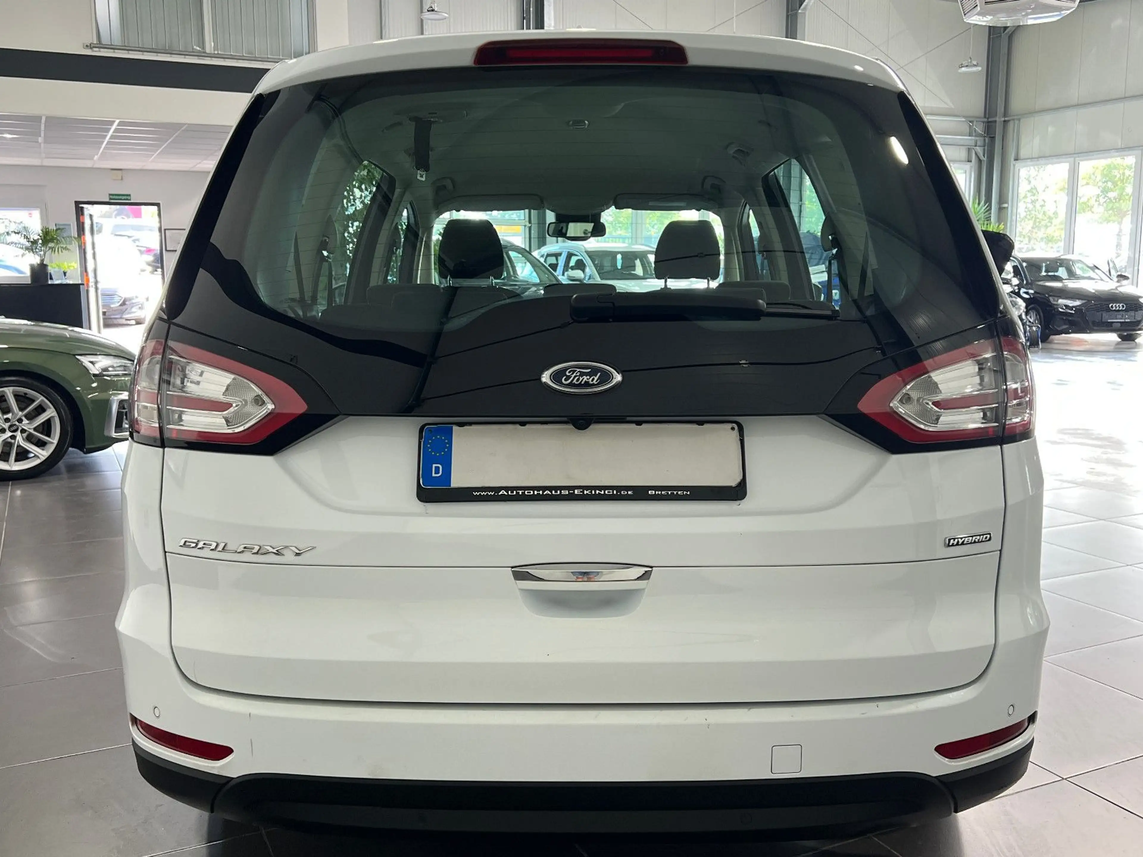 Ford Galaxy 2.5 Hybrid Automatik **7-Sitze*Navi** — photo 9