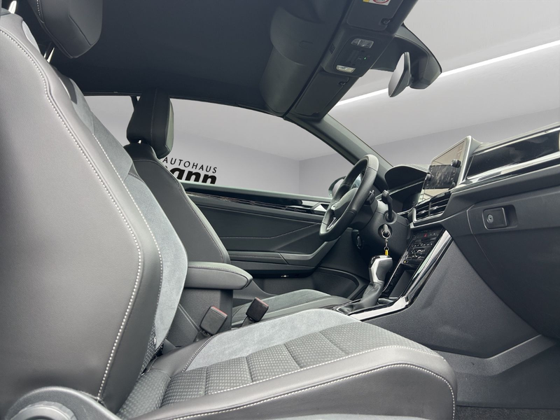 Volkswagen T-Roc Cabriolet R-Line — photo 13