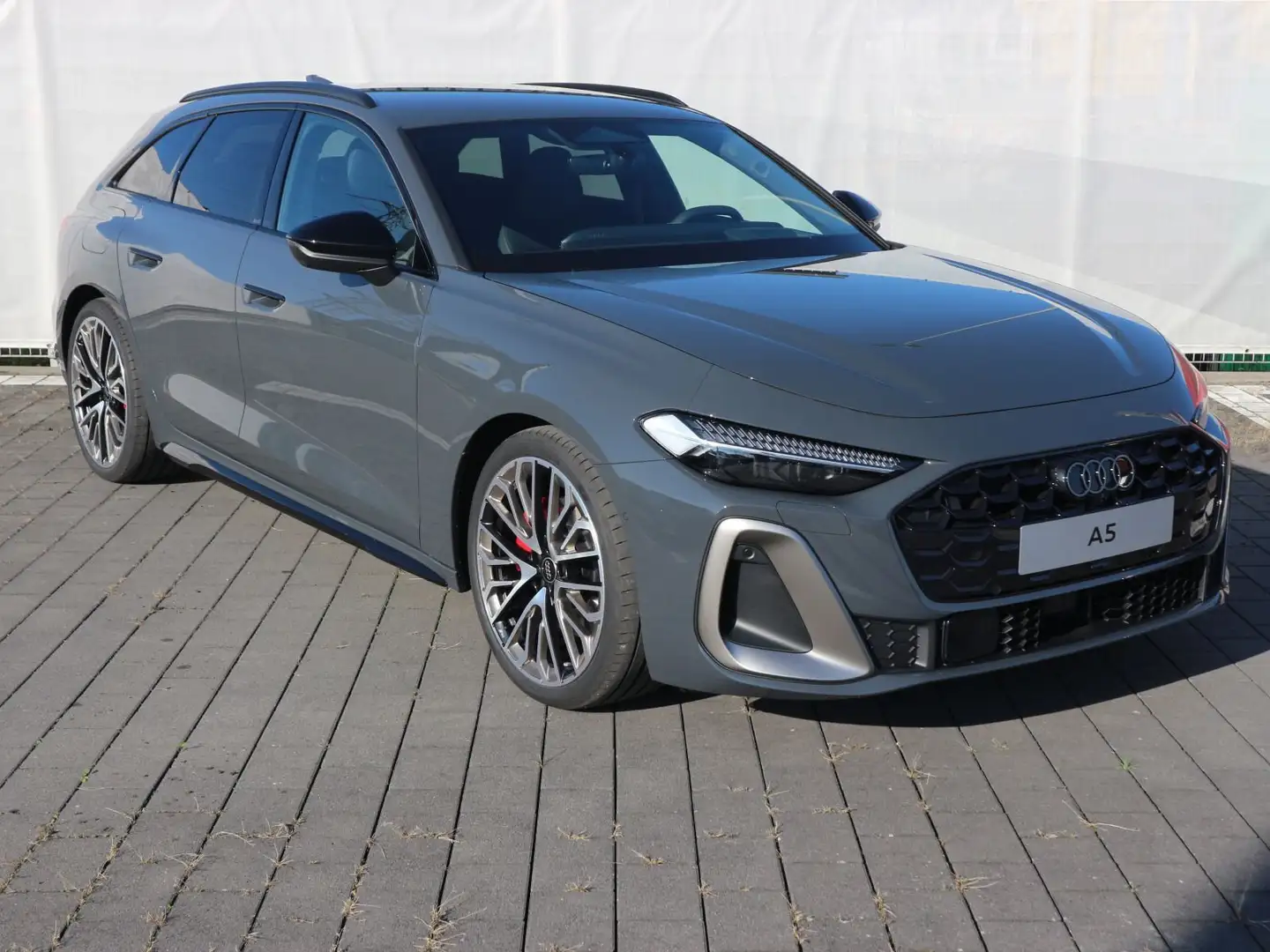 Audi A5 edition one TDI quattro S tronic S line Grau - 2