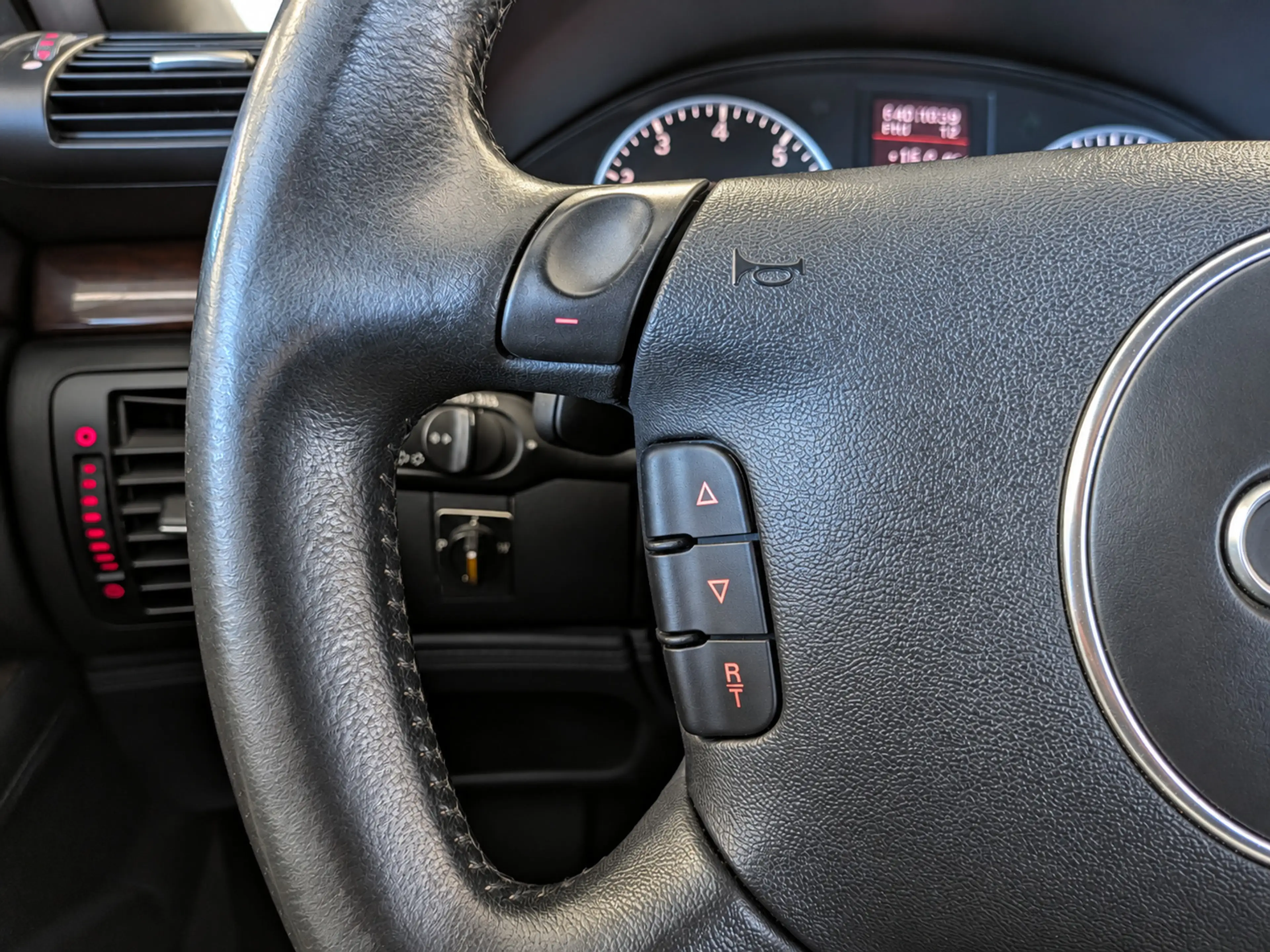 Audi A8 6.0 5V quattro Automaat (SCHUURVONDST) NAP, Airco, — photo 11