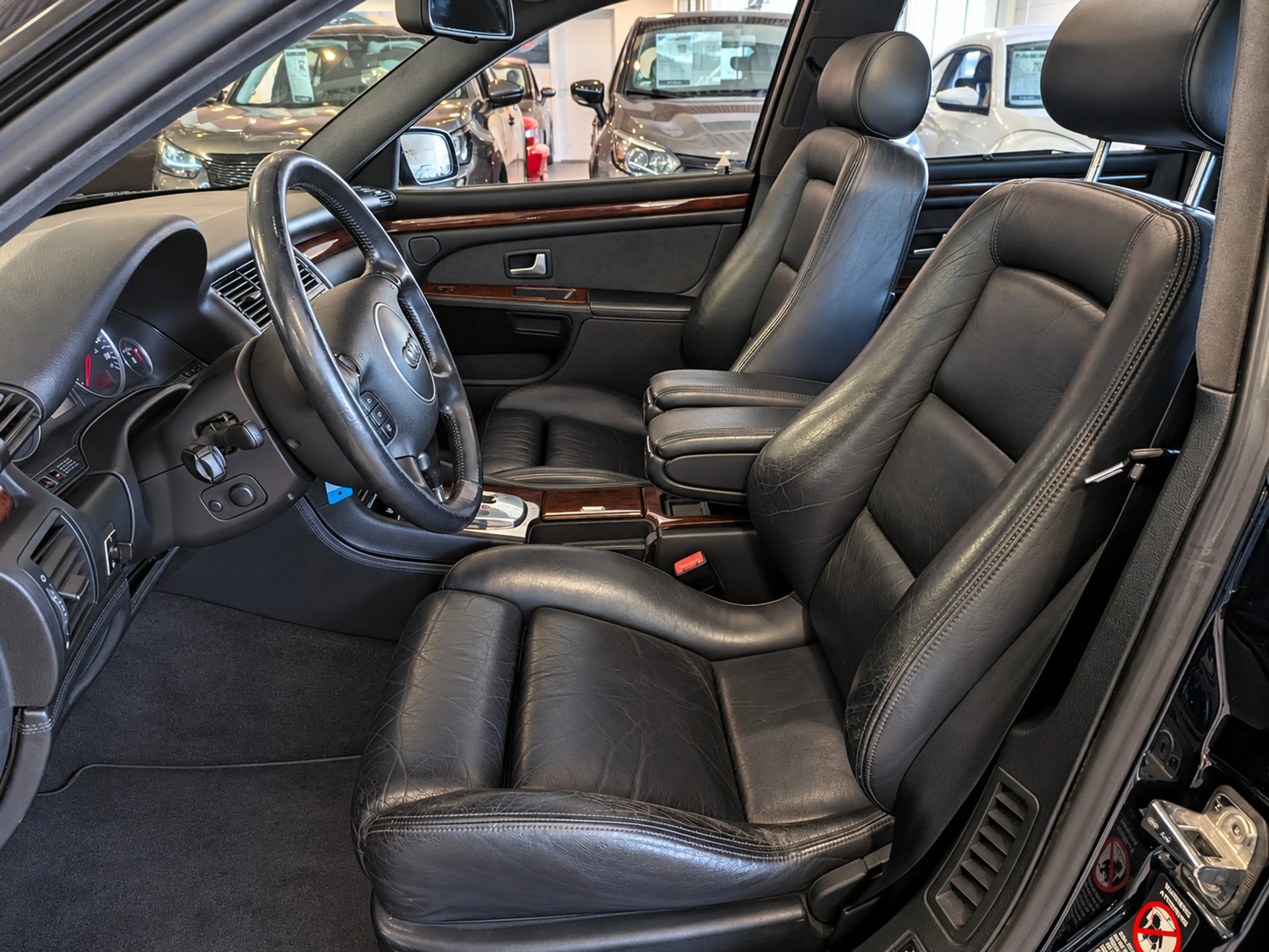 Audi A8 6.0 5V quattro Automaat (SCHUURVONDST) NAP, Airco, — photo 6