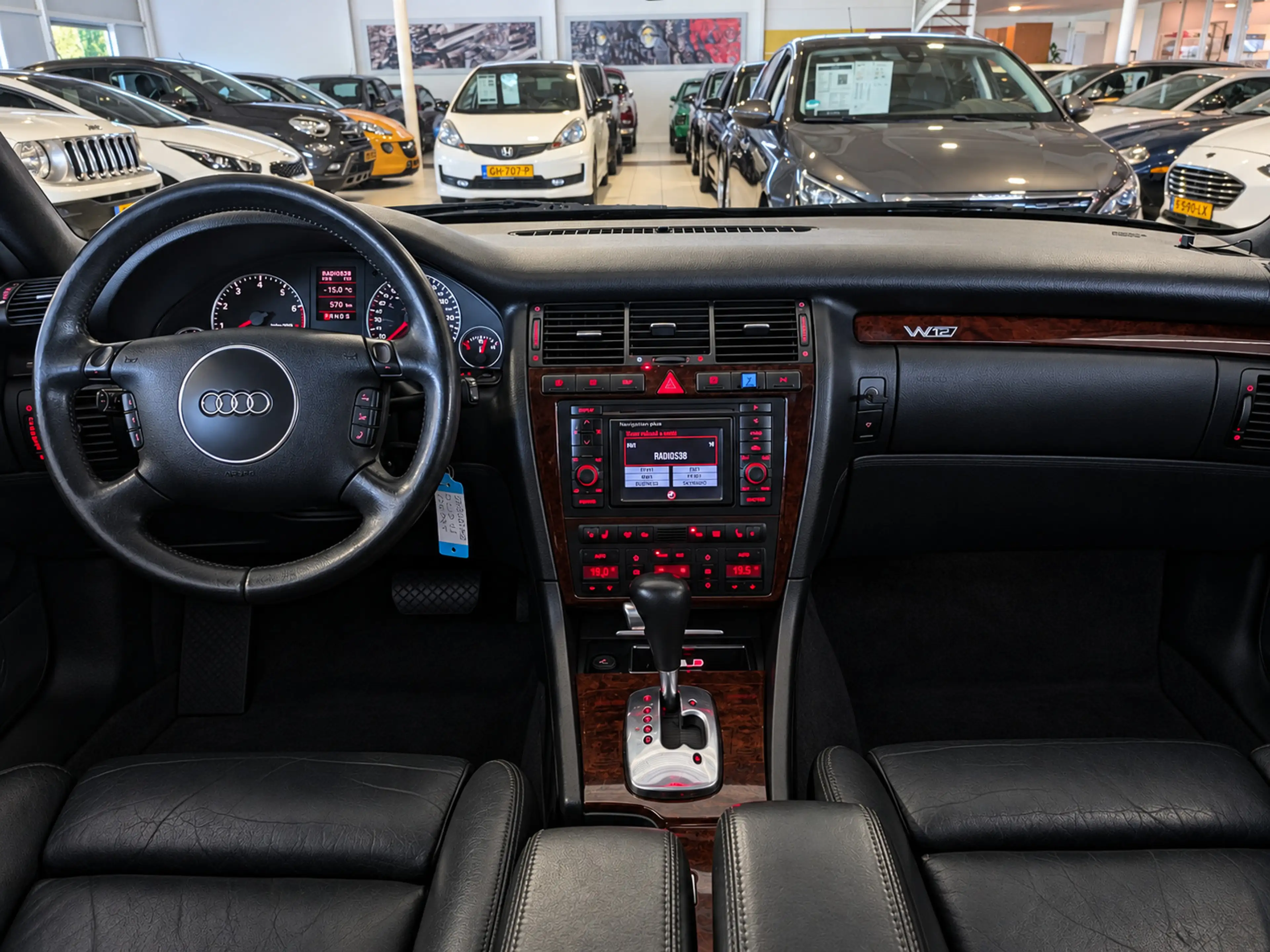 Audi A8 6.0 5V quattro Automaat (SCHUURVONDST) NAP, Airco, — photo 8
