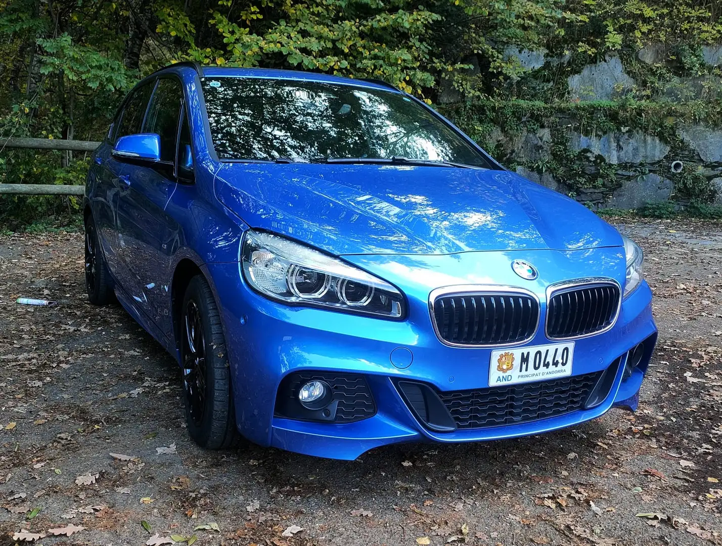 BMW 225 Active Tourer PHEV 225xeA Bleu - 1