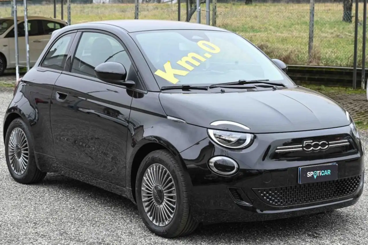Fiat 500e Hatchback 320km 3