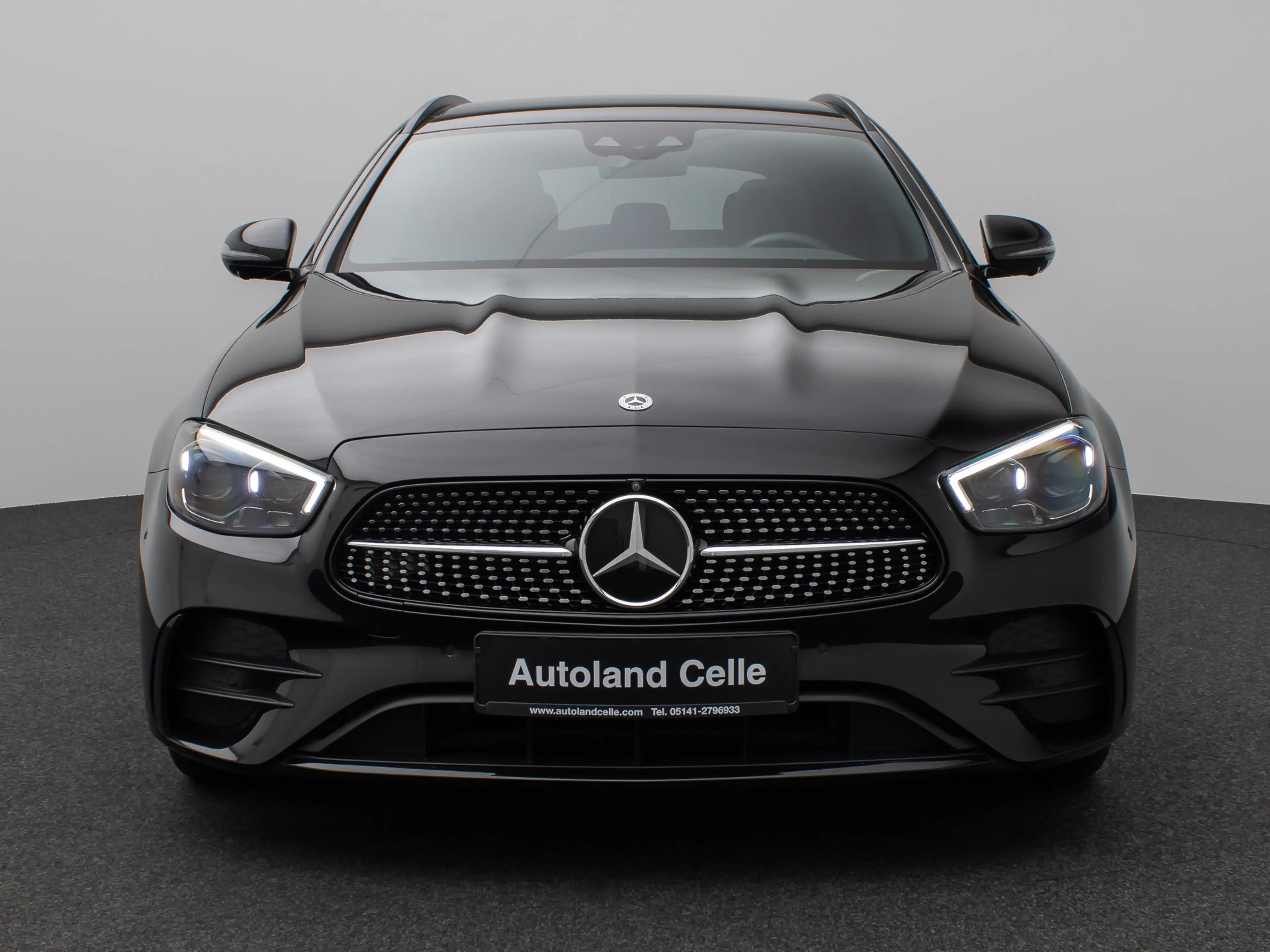 Mercedes-Benz E 220 AMG 9G-Tronic Panorama 360°Burmester Voll — photo 2