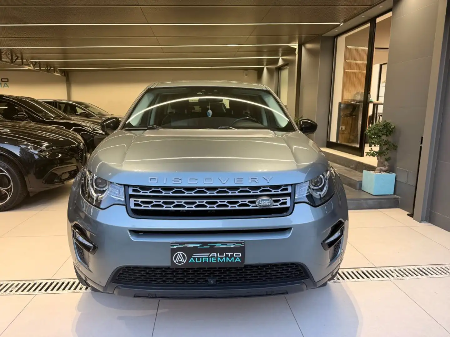 Land Rover Discovery Sport 2.0 TD4 HSE AWD 180 CV AUTOM MOLTO BELLA Grigio - 2
