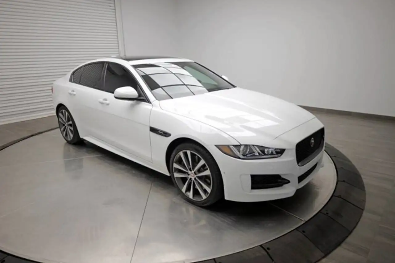2018 Jaguar XE
