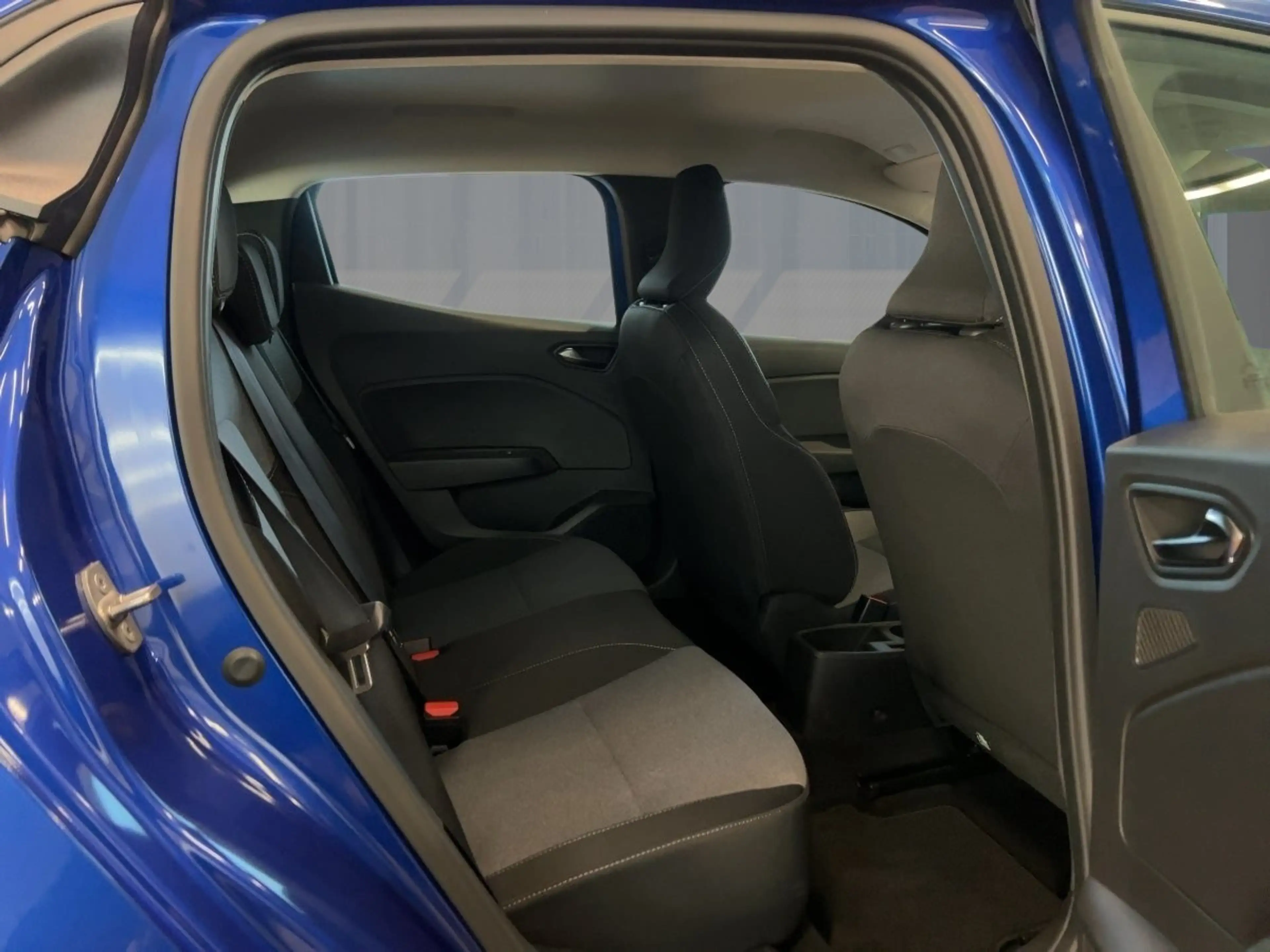 Renault Clio EVOLUTION TCe 90 Apple CarPlay SHZ PDC KLIMA — photo 9