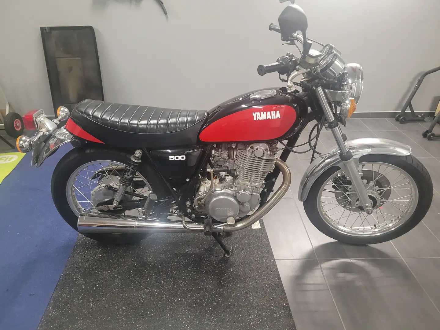 Yamaha SR 500 - 1