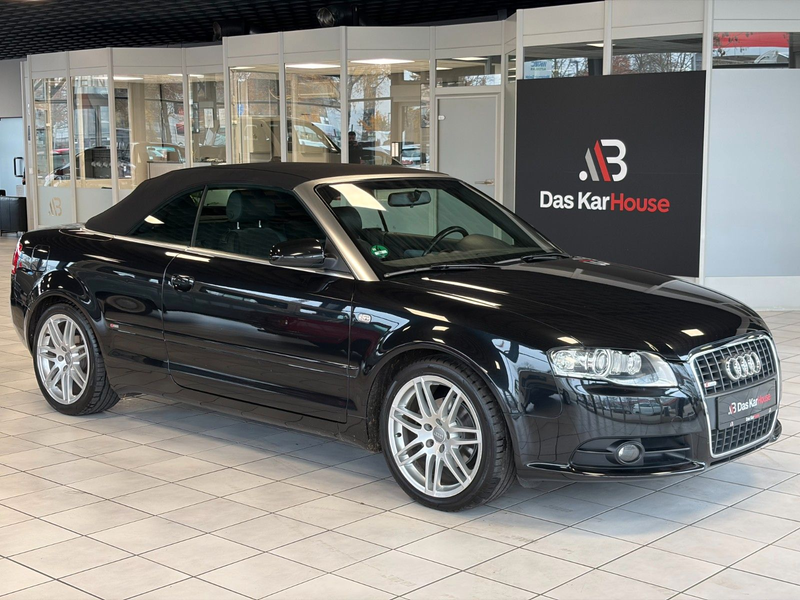 Audi A4 Cabriolet 2.0 TDI · S Line  Alcantara · Navi — photo 9