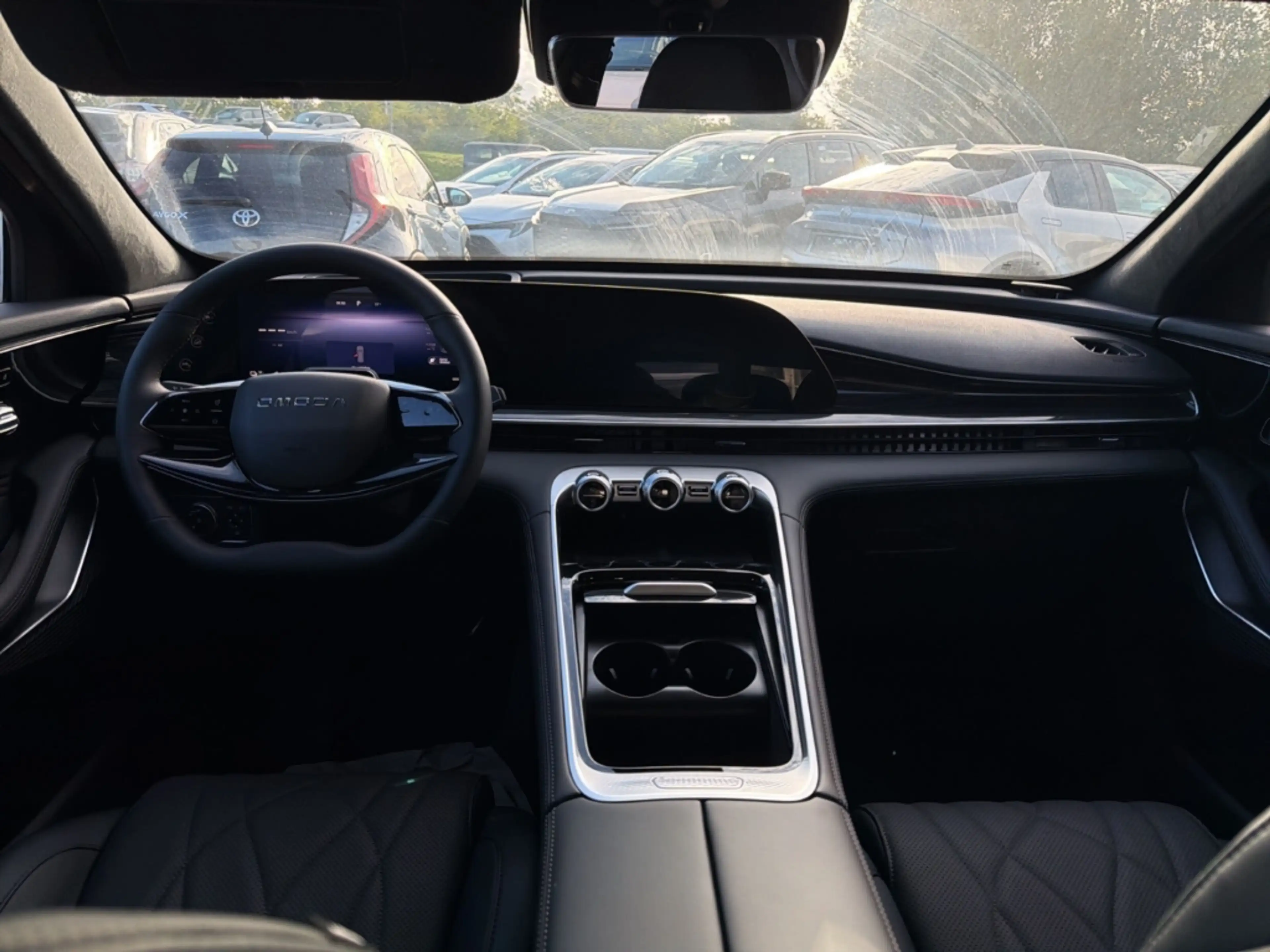 Omoda 9 Exclusive PHEV 1.5 TGDI AWD / GRAU MATT/ 540° / PA — photo 12