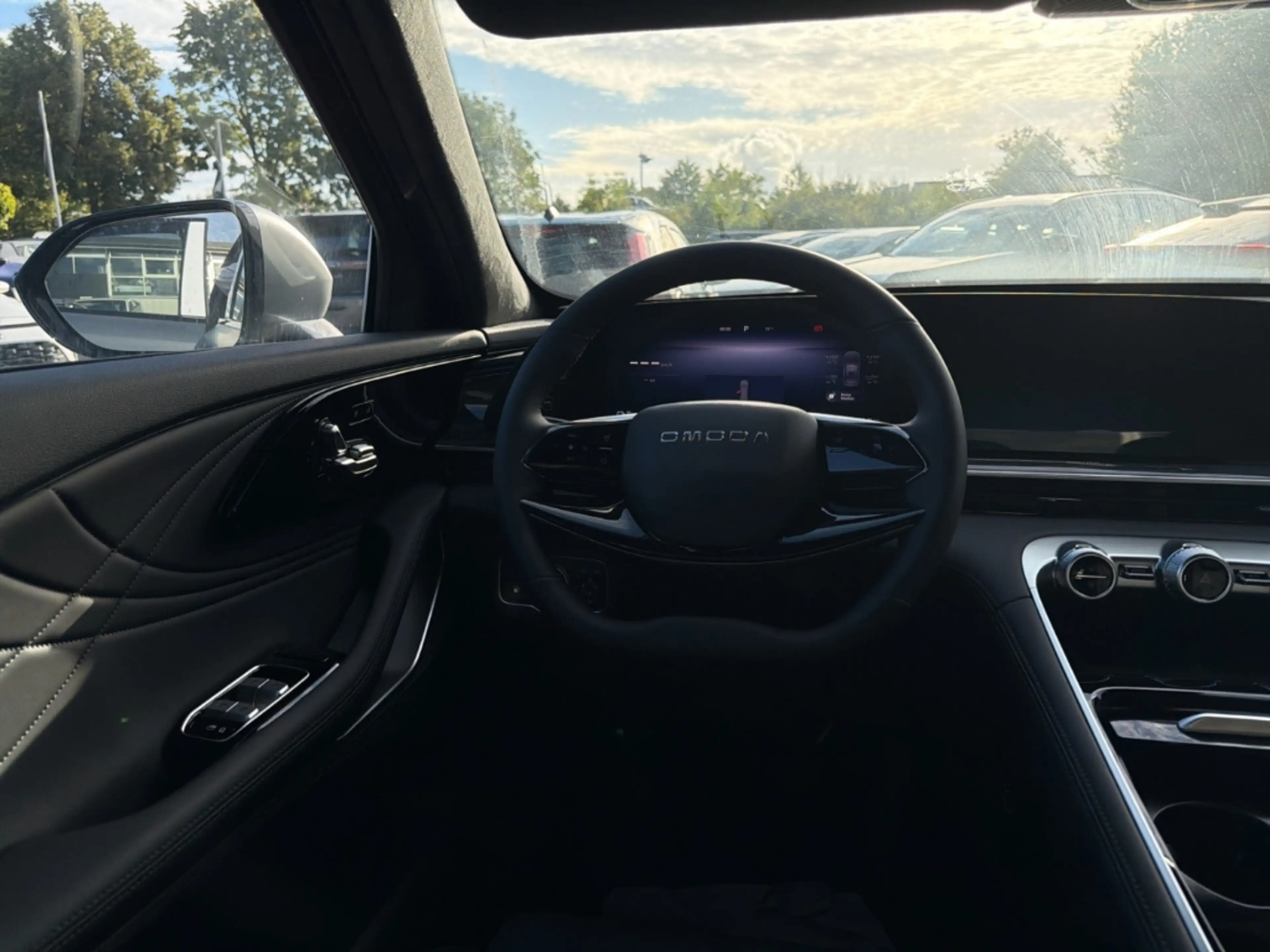 Omoda 9 Exclusive PHEV 1.5 TGDI AWD / GRAU MATT/ 540° / PA — photo 13