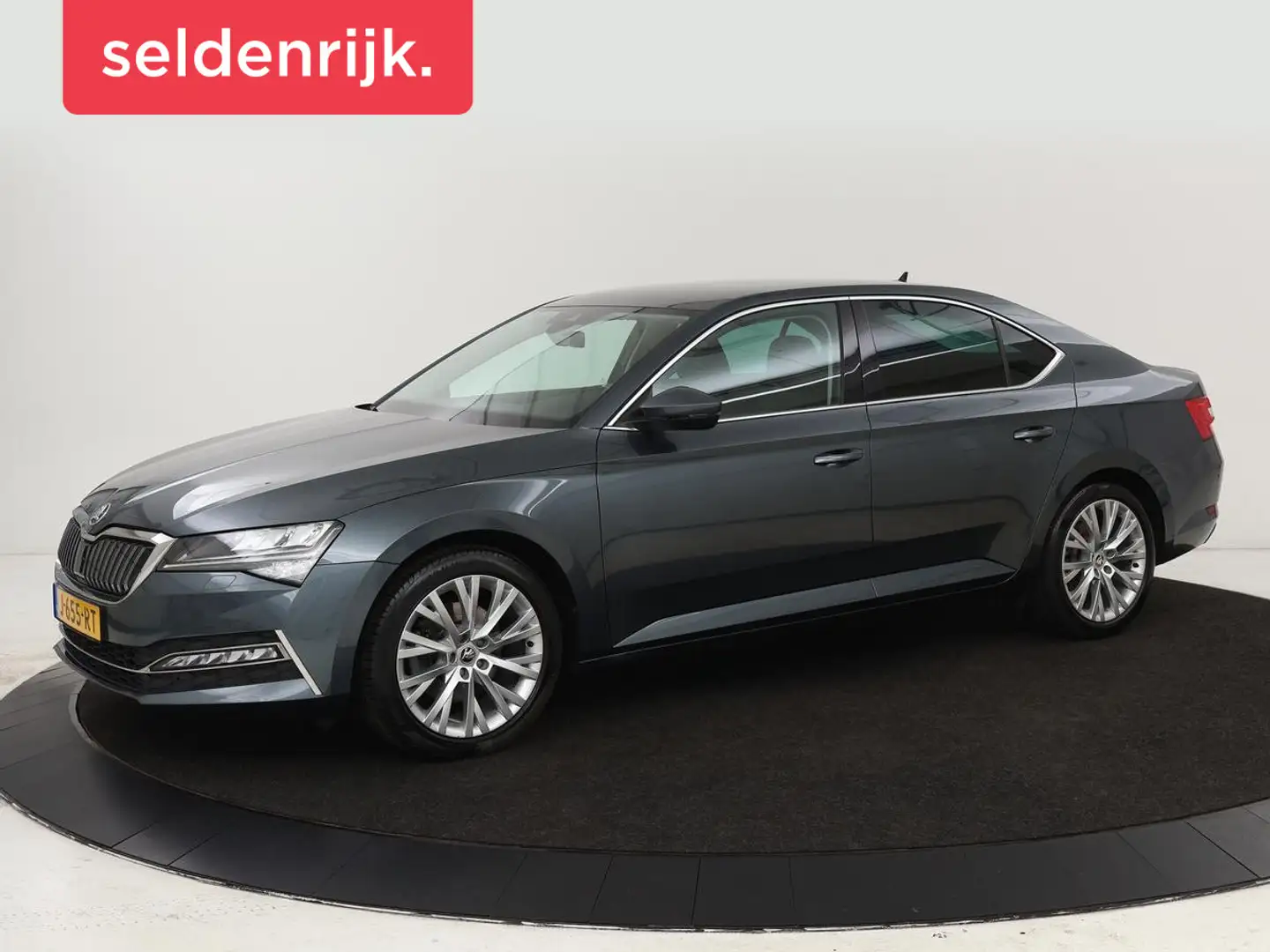 Skoda Superb 1.4 TSI iV Business Edition Plus | Camera | Adapti Grijs - 1