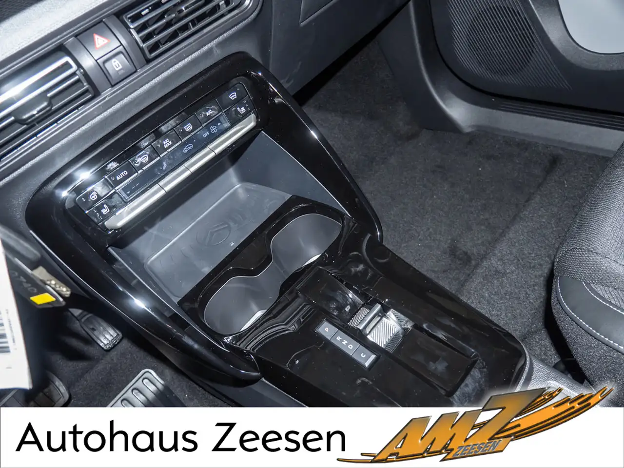Citroen C3 Aircross ë- 113 Max STANDHZ KAMERA PDC HUD 10