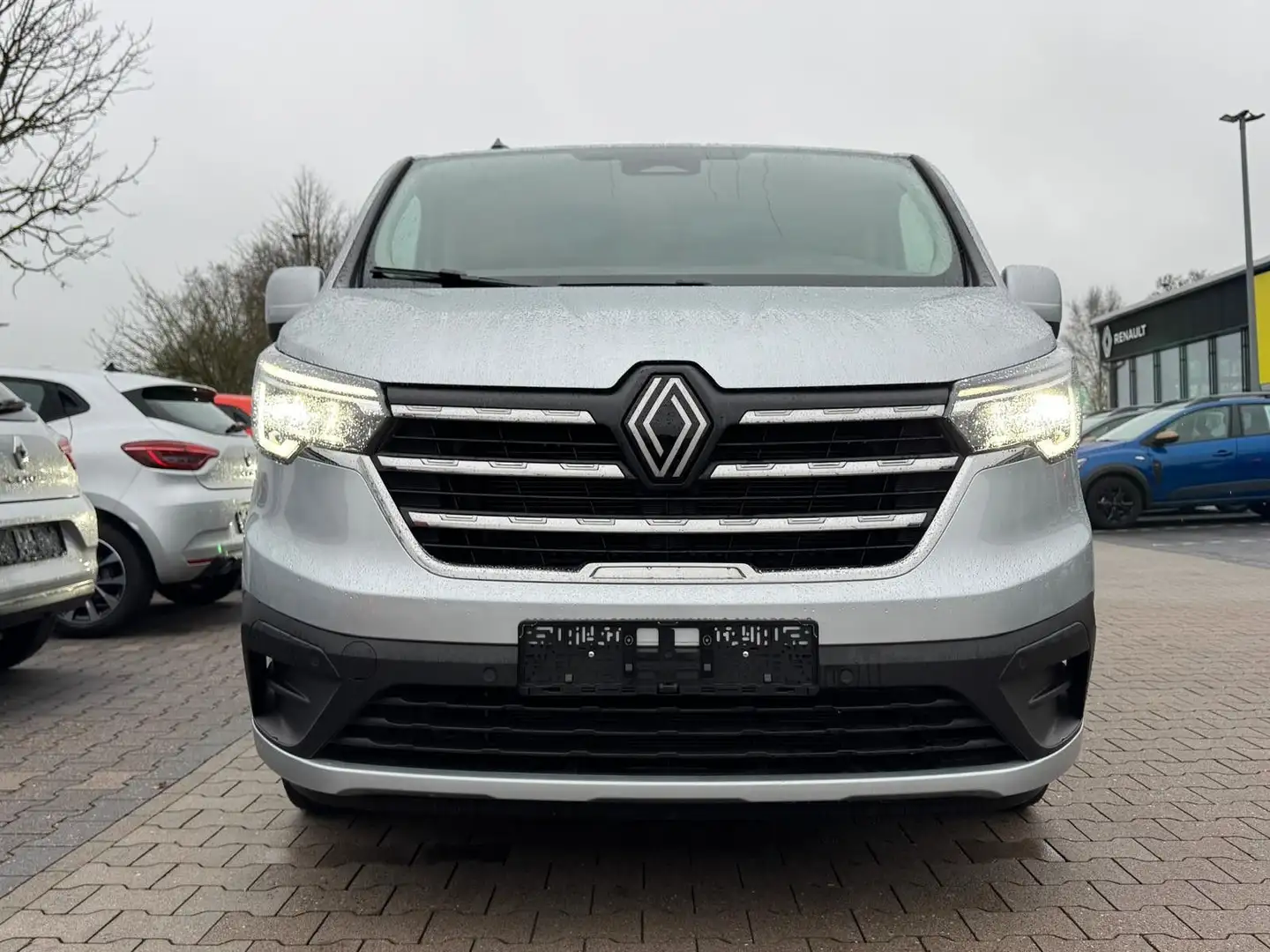 Renault Trafic Grand Trafic BLUE dCi 150 EDC | KLIMA | KAMERA Silber - 2