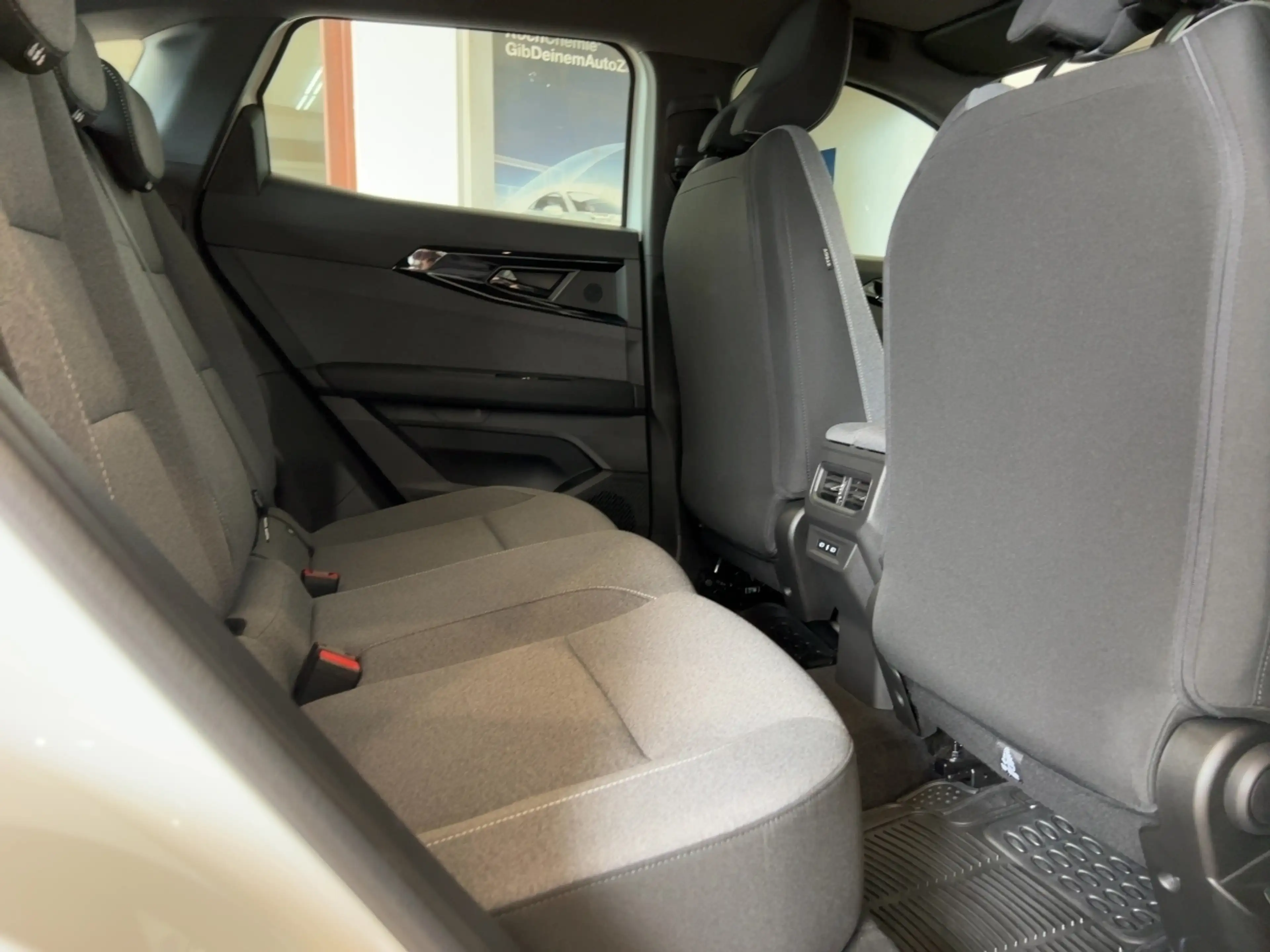 Renault Austral Evolution Mild Hybrid 160 Automatik SHZ BT — photo 9