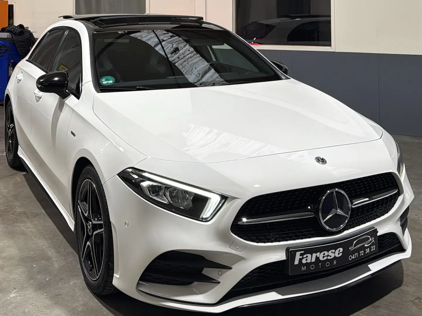 Mercedes-Benz A 180 A 180 Business Solution AMG (EU6d-TEMP) Bianco - 1