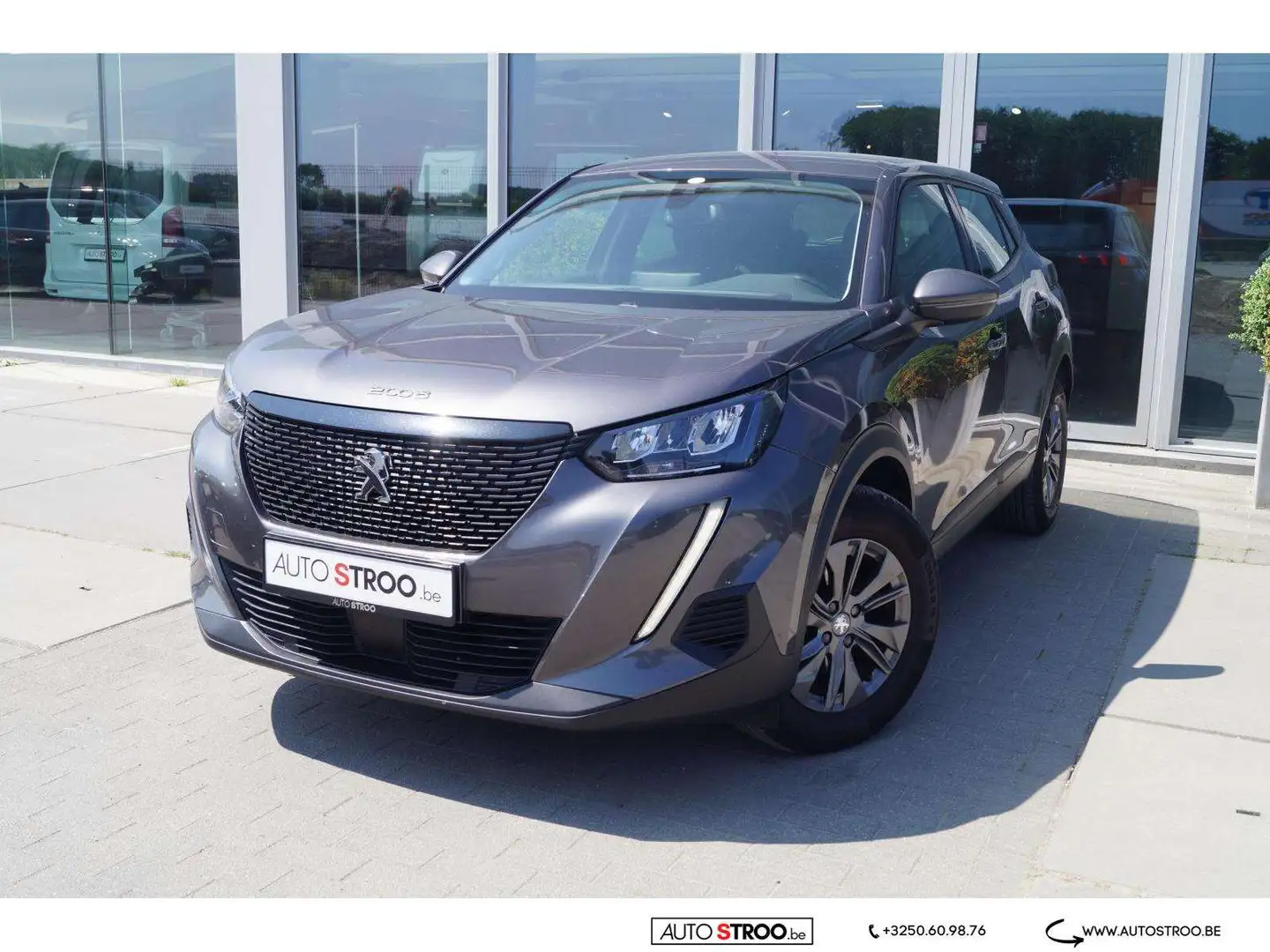 Peugeot 2008 1.2i AUT. l Navi l LED l PDC l CARPLAY Gris - 2
