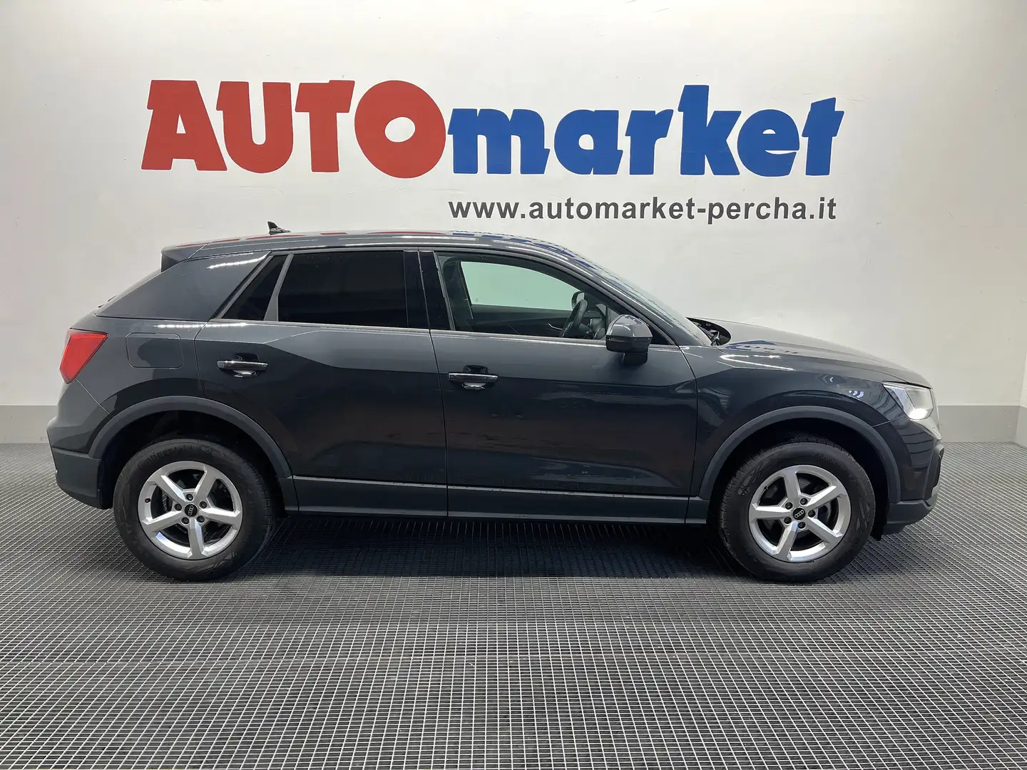 Audi Q2 Q2 30 1.0 tfsi Business 116cv Grigio - 1
