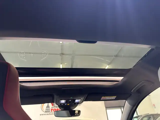 Volkswagen Golf view 10