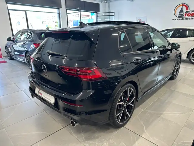 Volkswagen Golf view 4